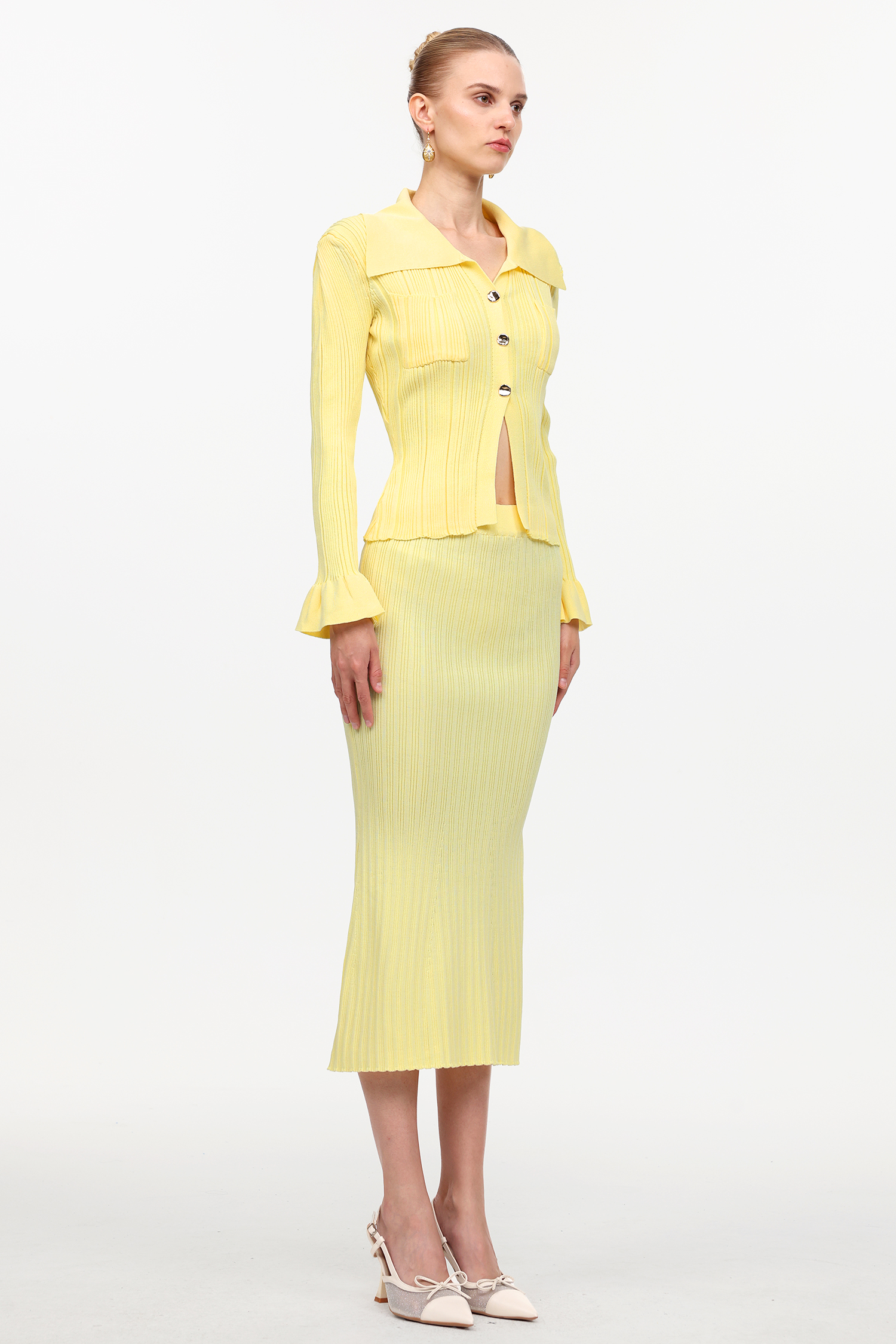 Sarai Elegant Contour Long Sleeve Falbala Knit Top And Skirt Two-Piece Set