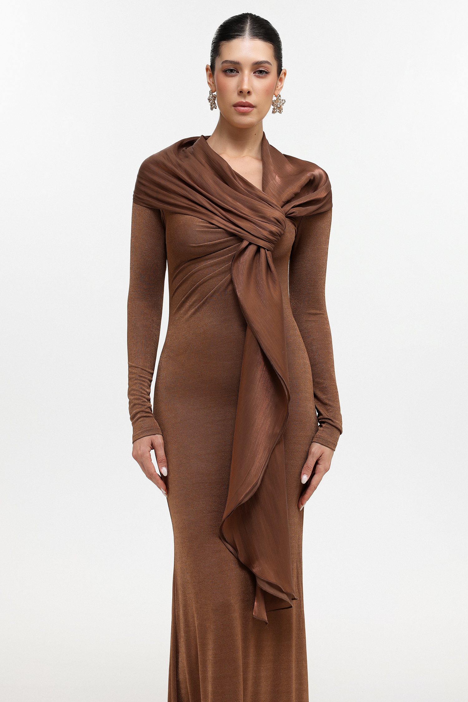 Niamh Elegant Contour Long Sleeve Sheen Scarf Knit Maxi Dress