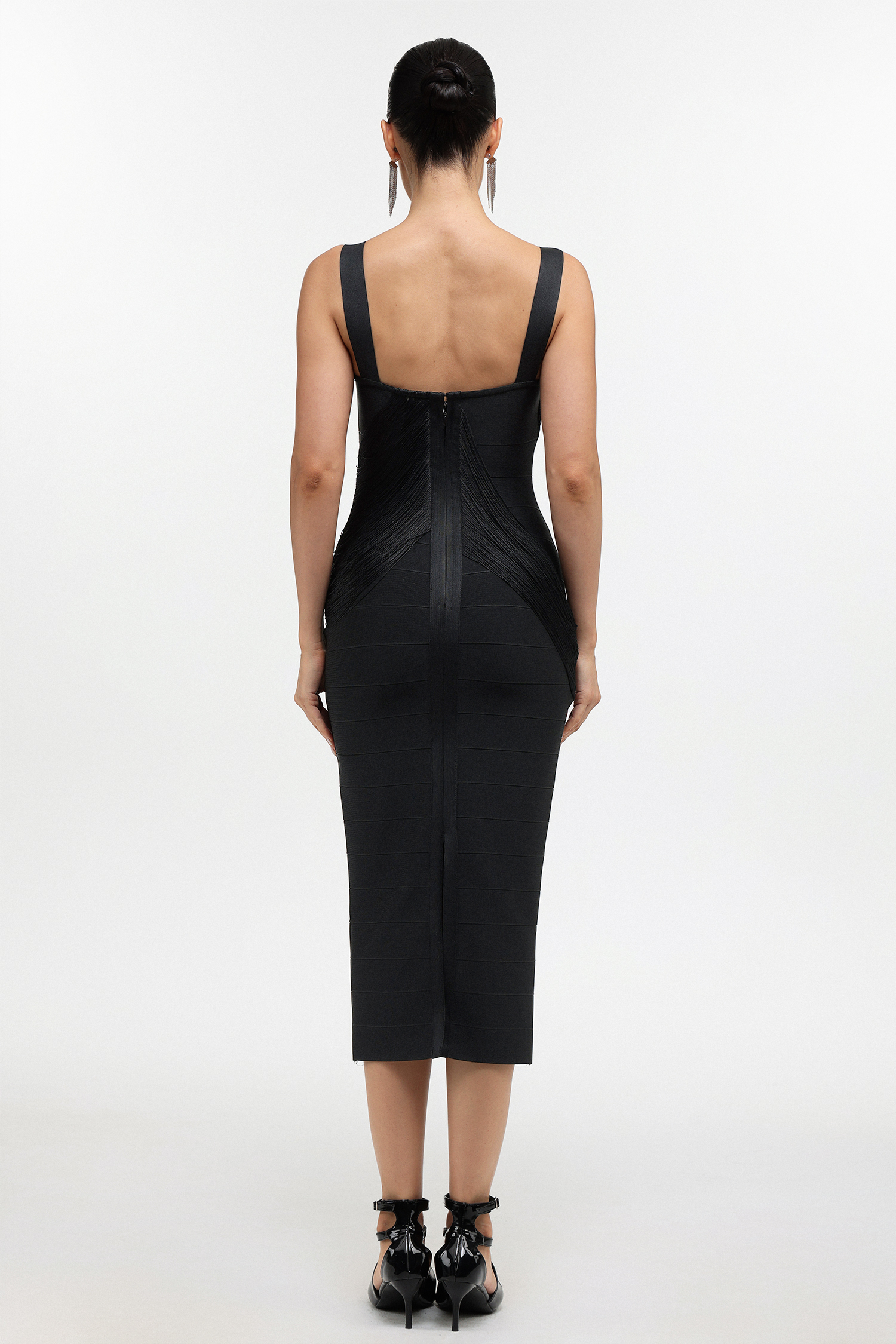 Dasaka Classic Contour Sleeveless Fringe Bandage Maxi Dress