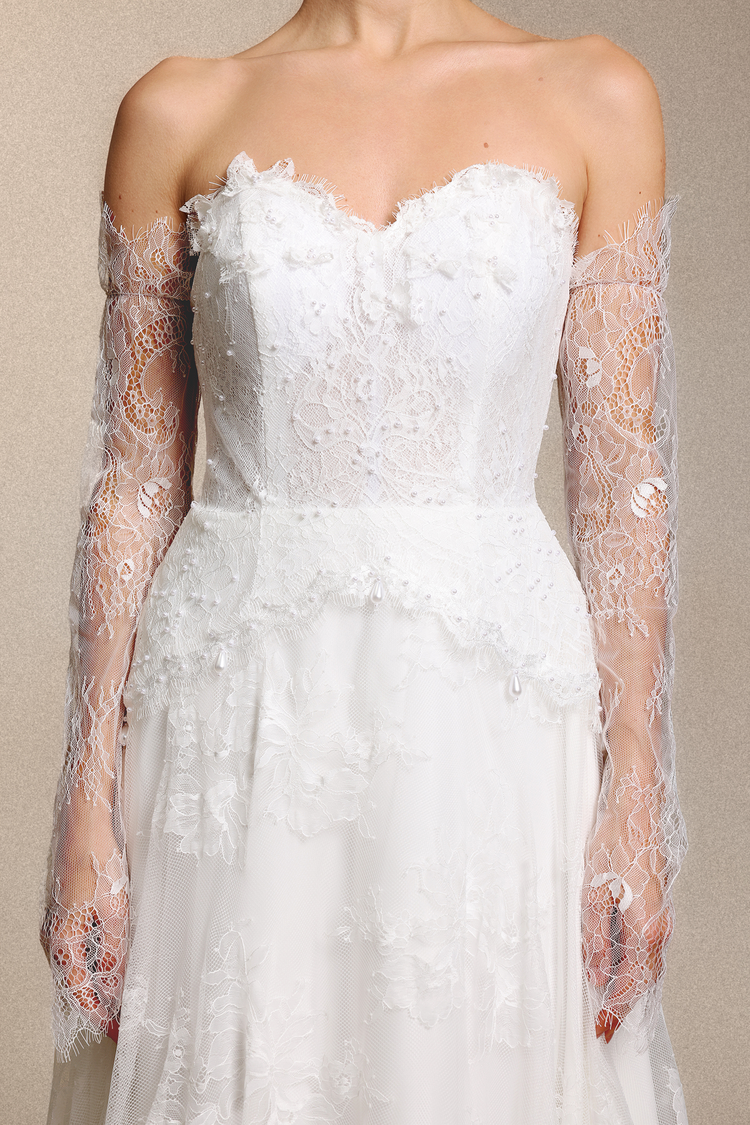 Oval Lace Arm Sleeve