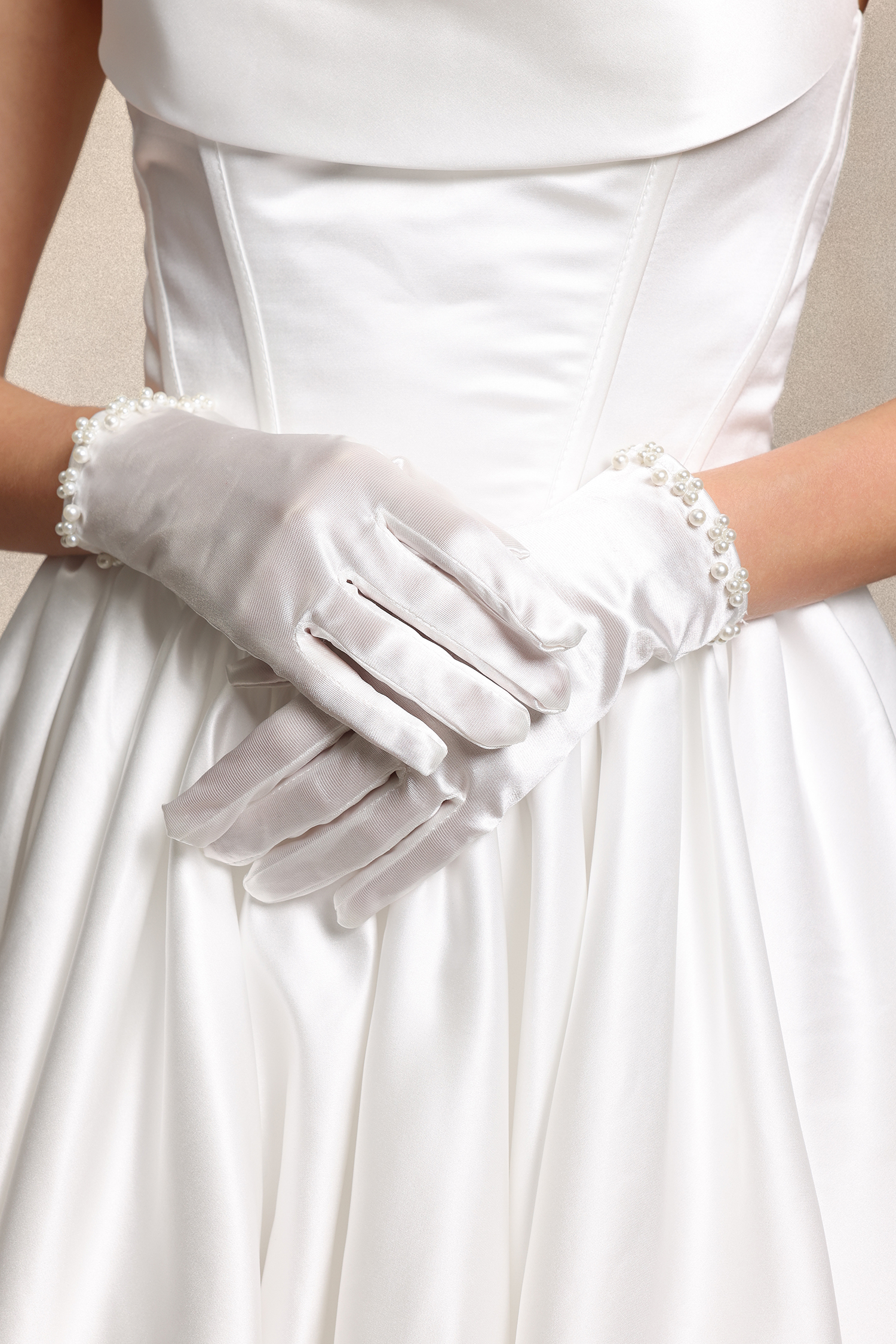 Pull Satin Pearl Mini Gloves