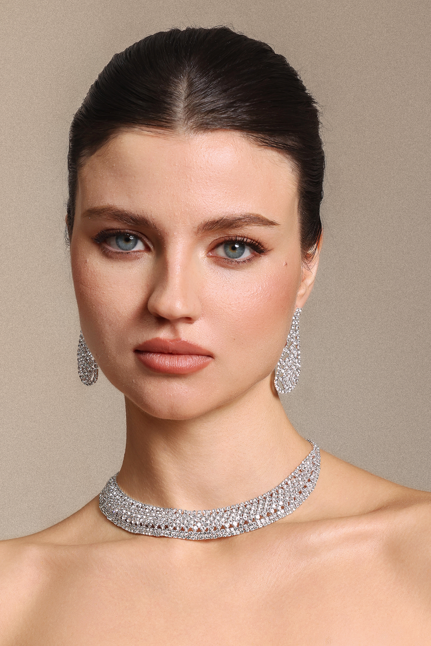 Sling Teardrop Diamond Earrings And Necklace Set
