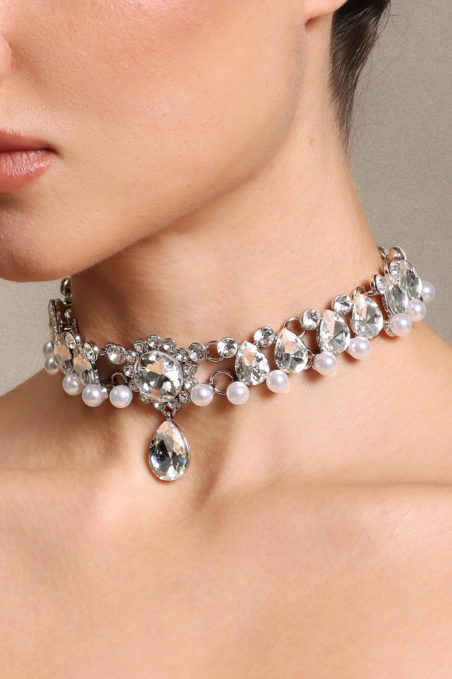Roline Diamond Pearl Choker