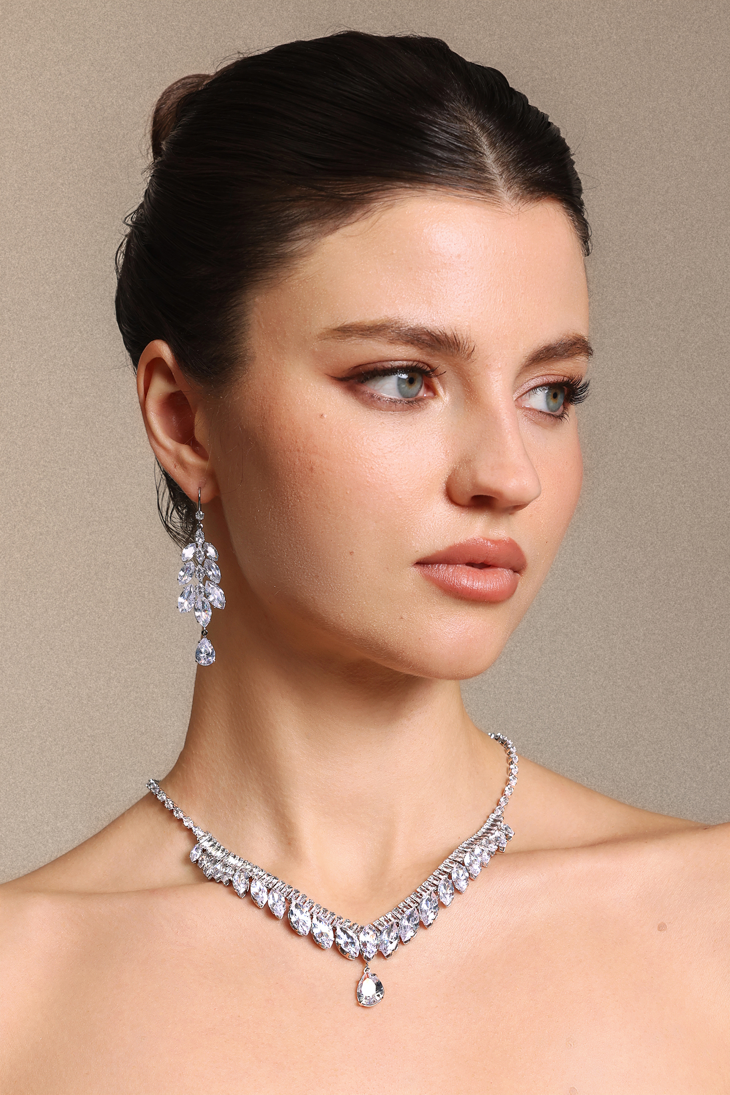 Forina Teardrop Diamond Earrings And Necklace Set