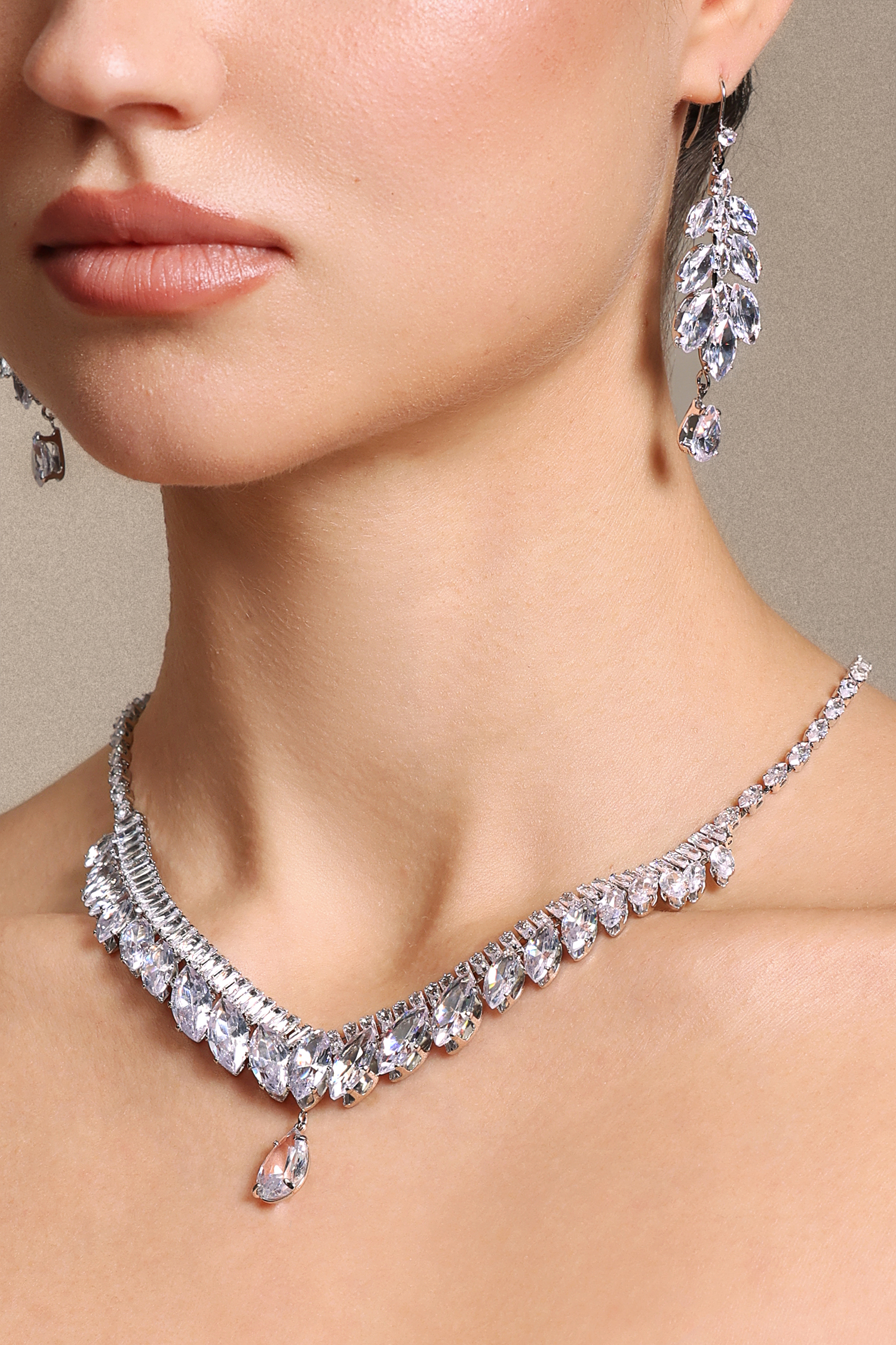 Forina Teardrop Diamond Earrings And Necklace Set