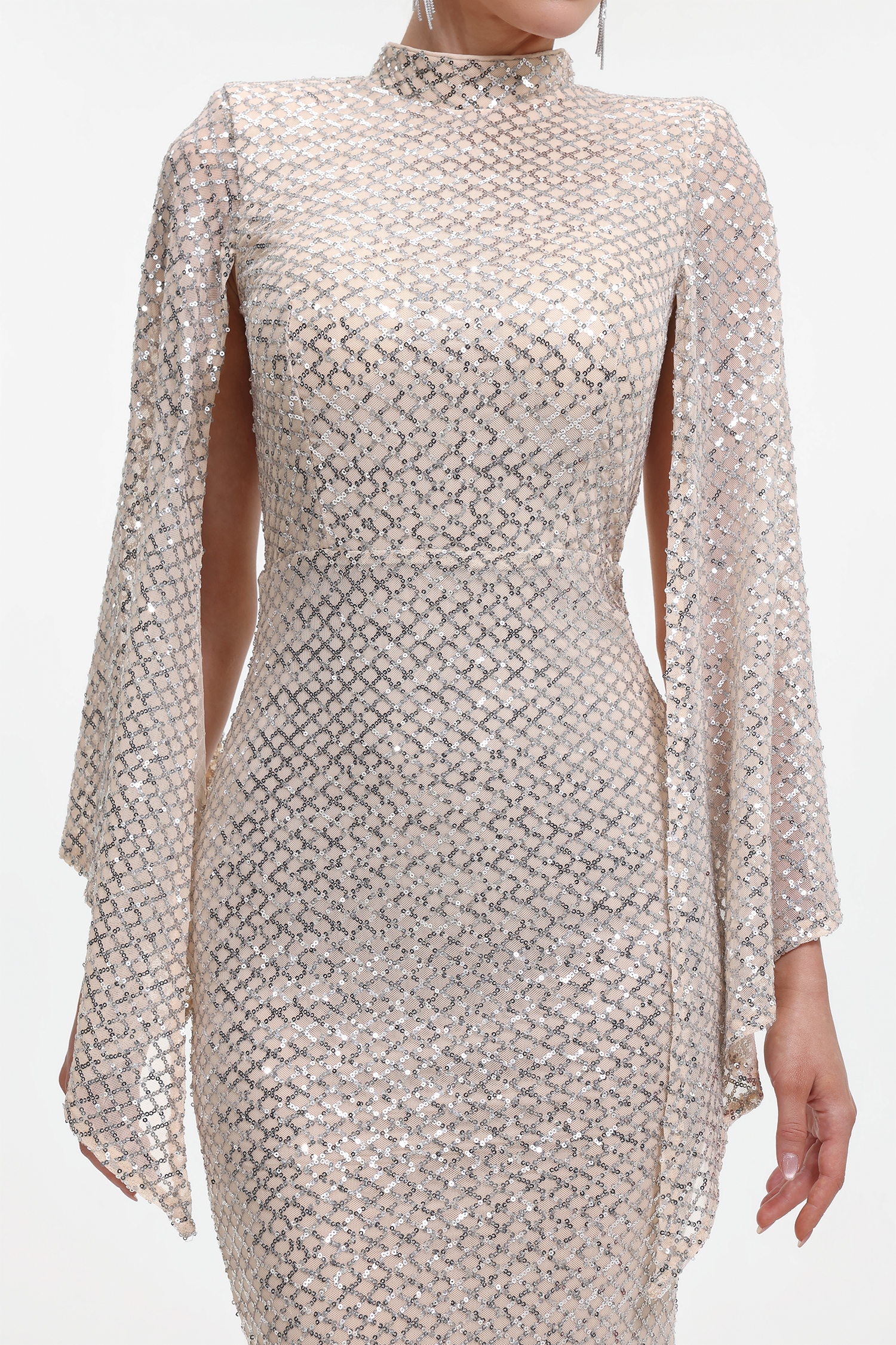 Euen Elegant Contour Cape Sleeve Sequin Maxi Dress