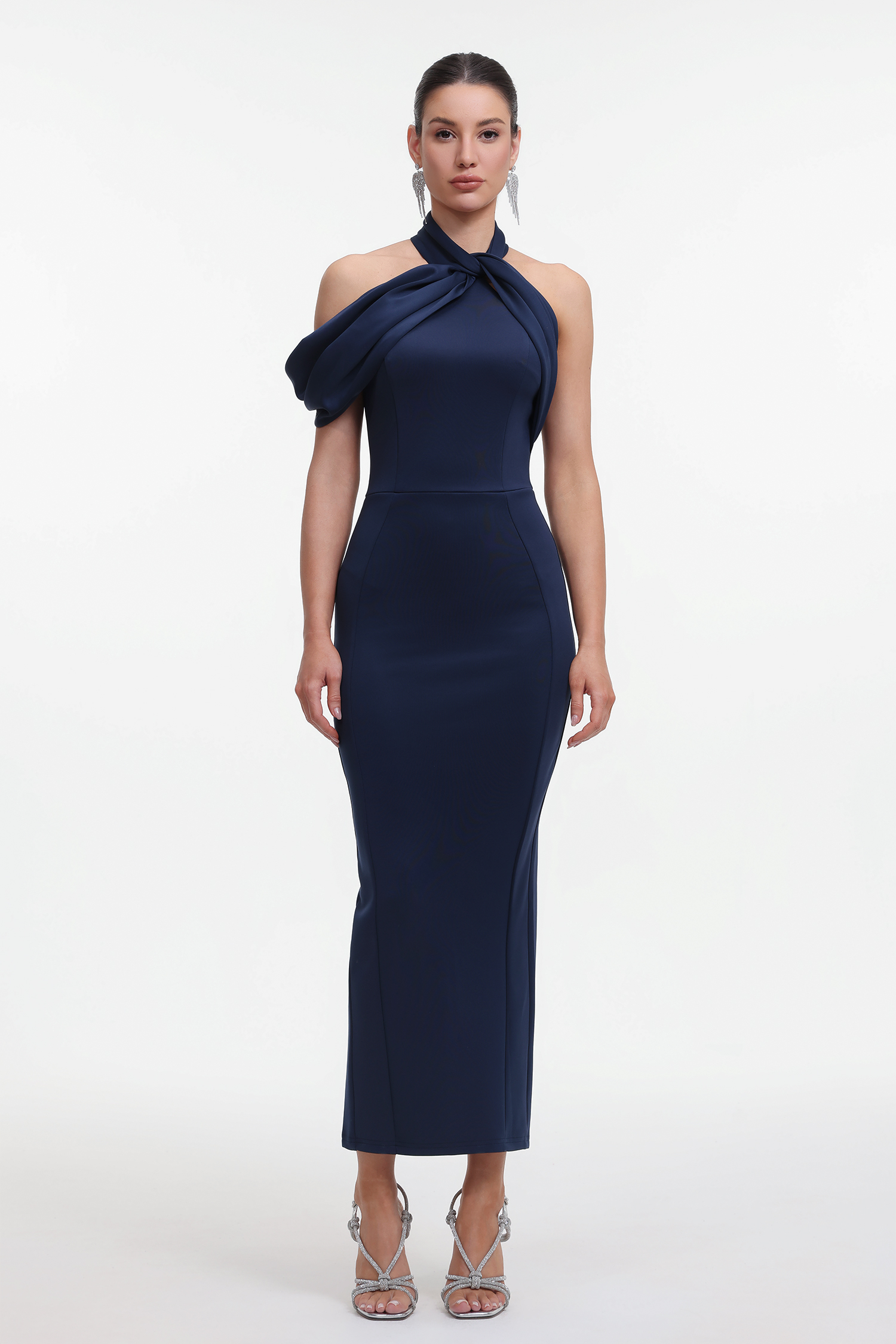 Elegant Contour Halter Neck Bow Maxi Dress