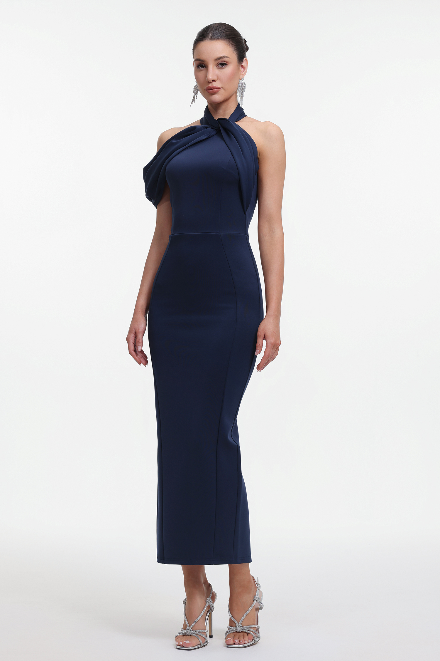 Elegant Contour Halter Neck Bow Maxi Dress