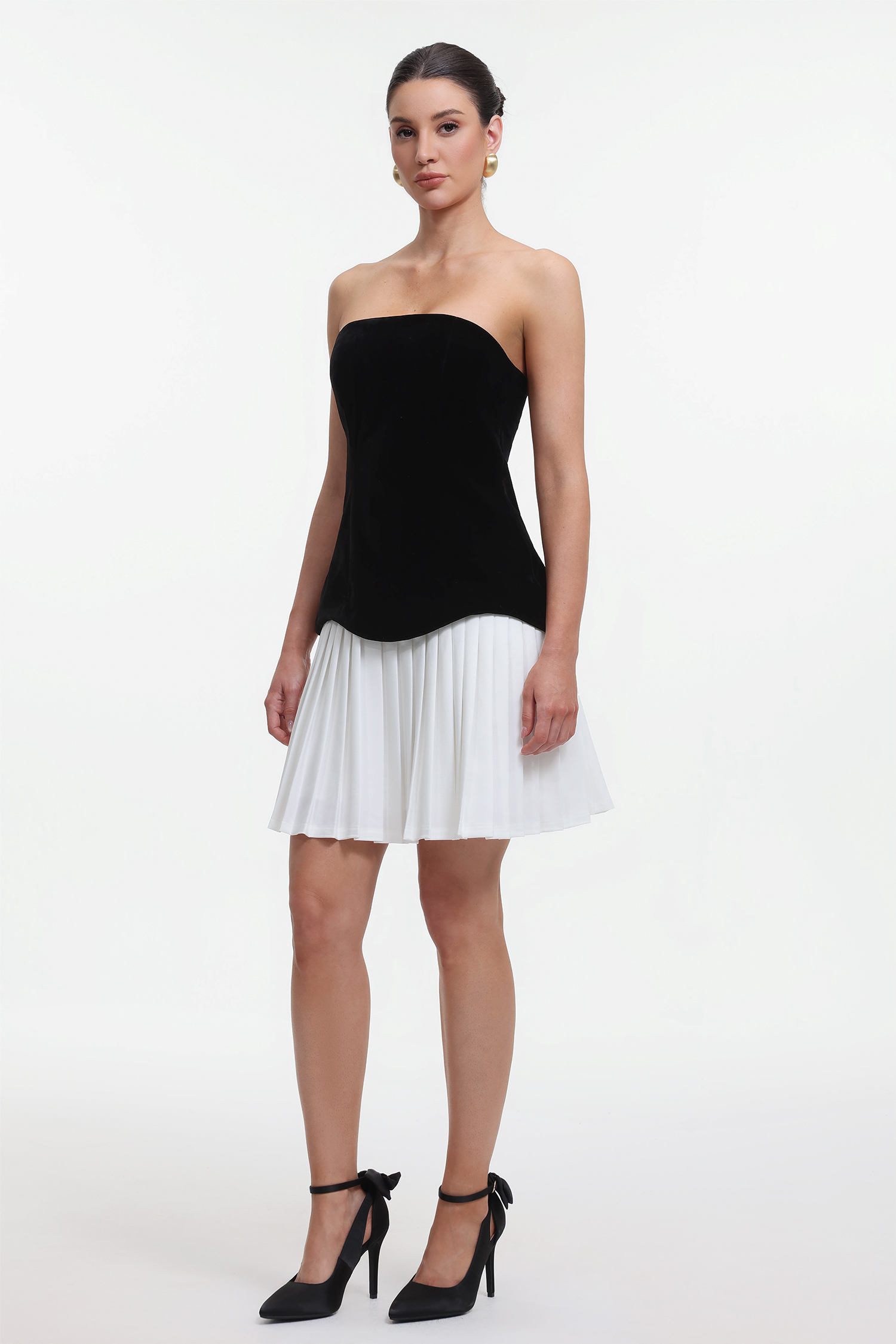 Ursula Chic Tailored Strapless Contrast Pleated Mini Dress