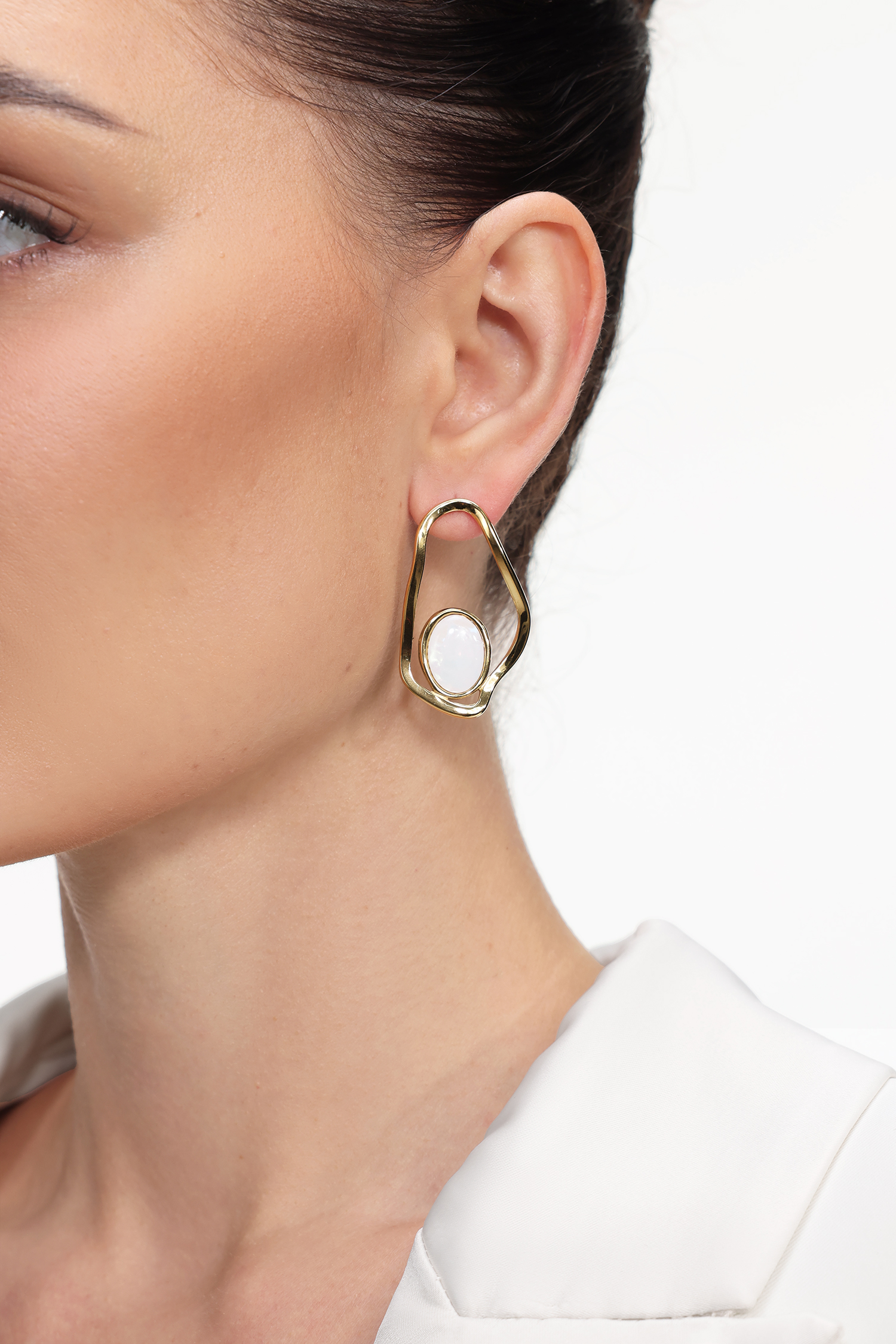Edmee Hollowed Out Geometry Fritillaria Gold Earrings