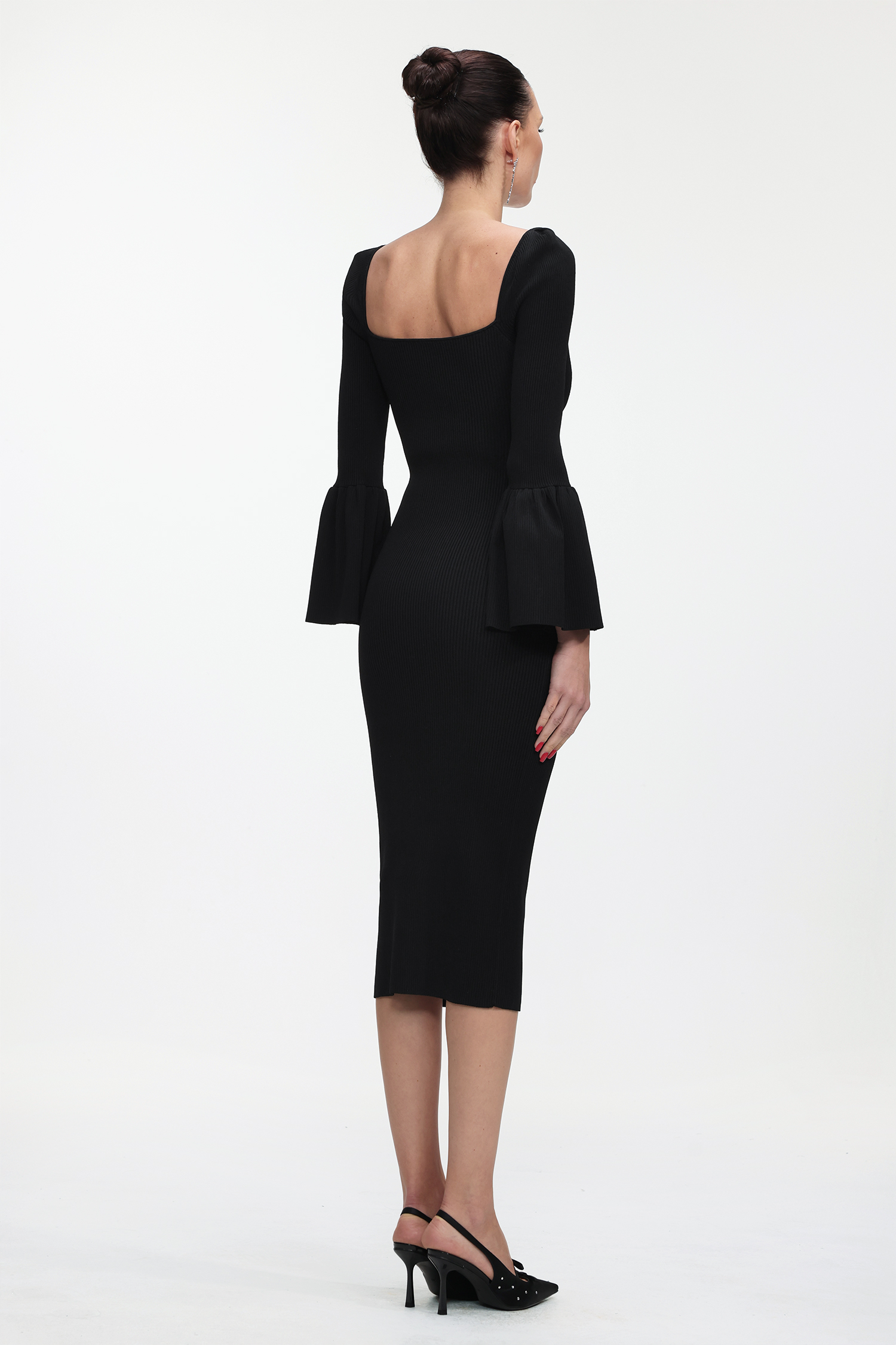 Salla Classic Contour Long Sleeve Gold Button Knit Maxi Dress