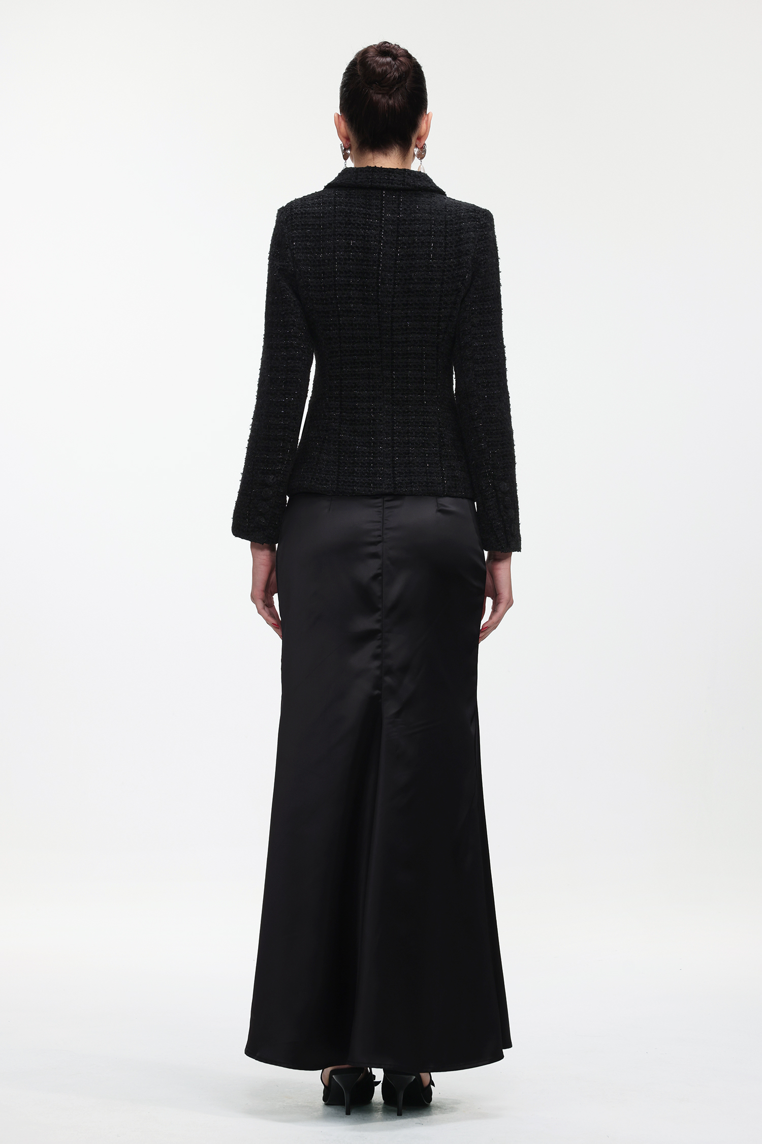 Vali Classic Tailored Long Sleeve Tweed Jacket and Skirt Set
