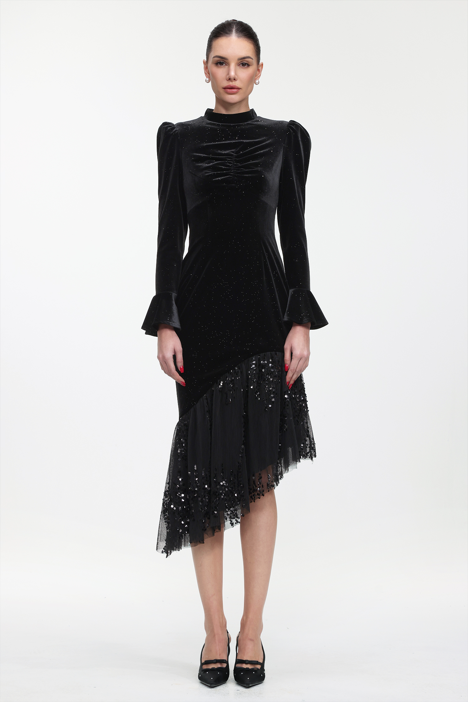 Huresa Glamorous Contour Long Sleeve Crystal Velvet Maxi Dress