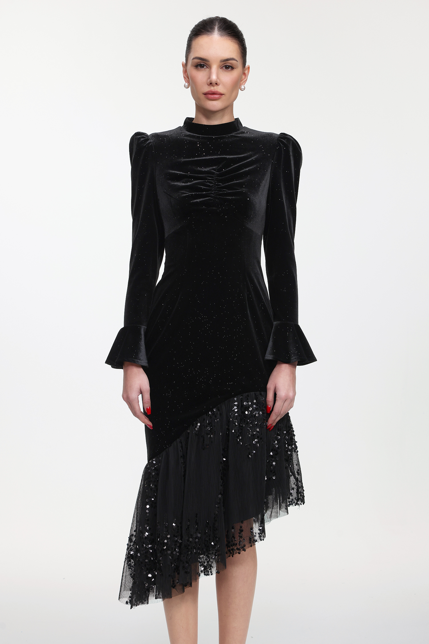 Huresa Glamorous Contour Long Sleeve Crystal Velvet Maxi Dress