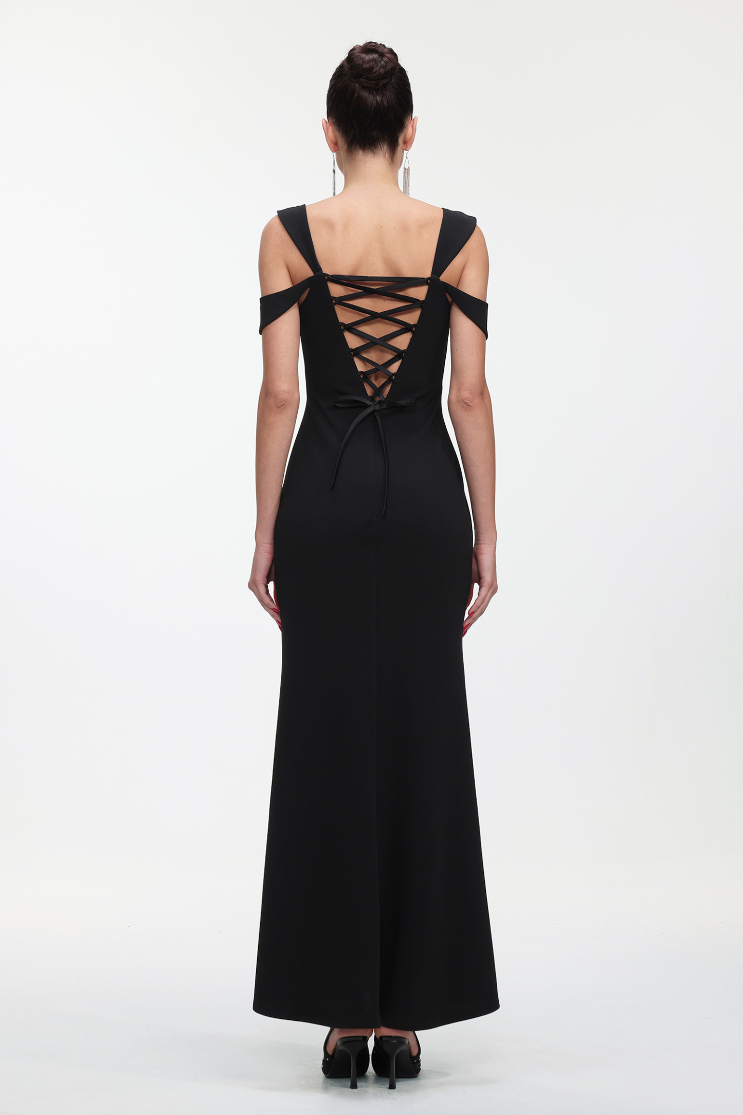 Faran Romantic Tailored Sleeveless Bow Rhinestone Maxi Dress