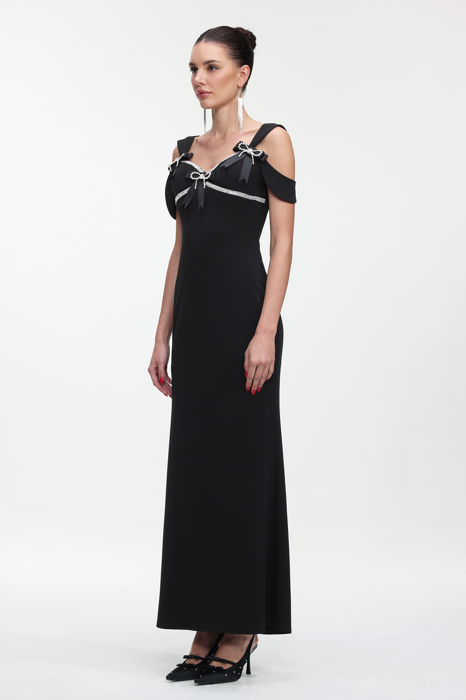 Faran Romantic Tailored Sleeveless Bow Rhinestone Maxi Dress