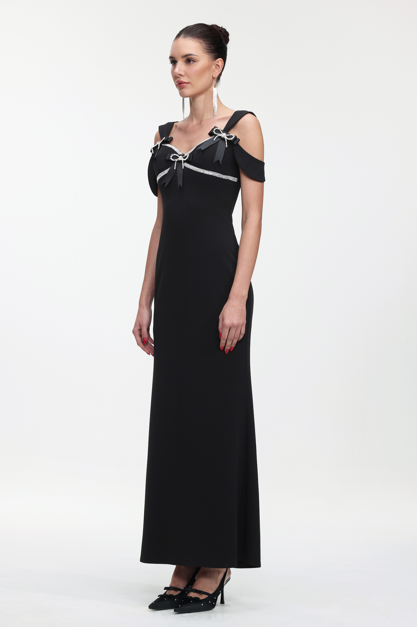 Faran Romantic Tailored Sleeveless Bow Rhinestone Maxi Dress