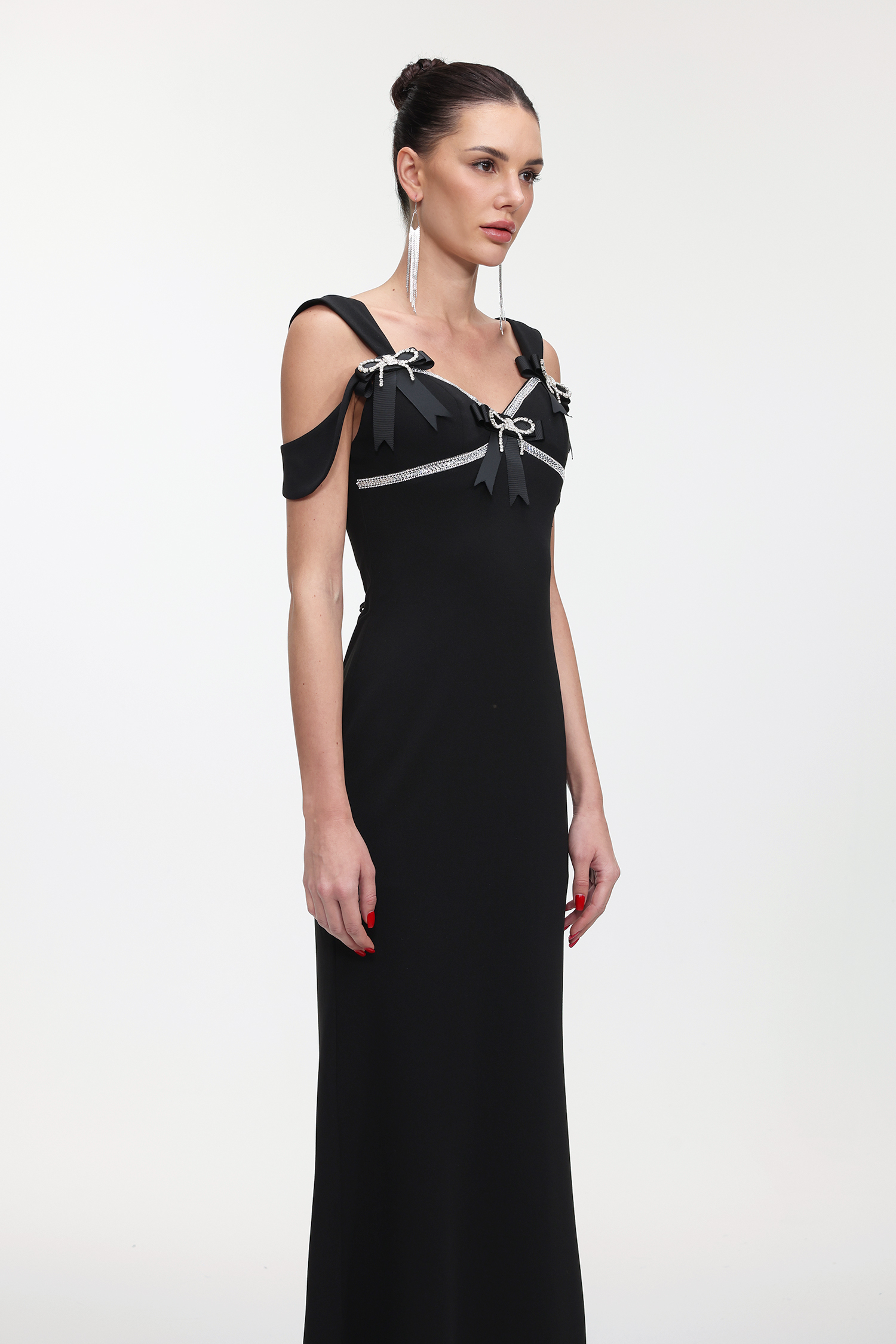 Faran Romantic Tailored Sleeveless Bow Rhinestone Maxi Dress