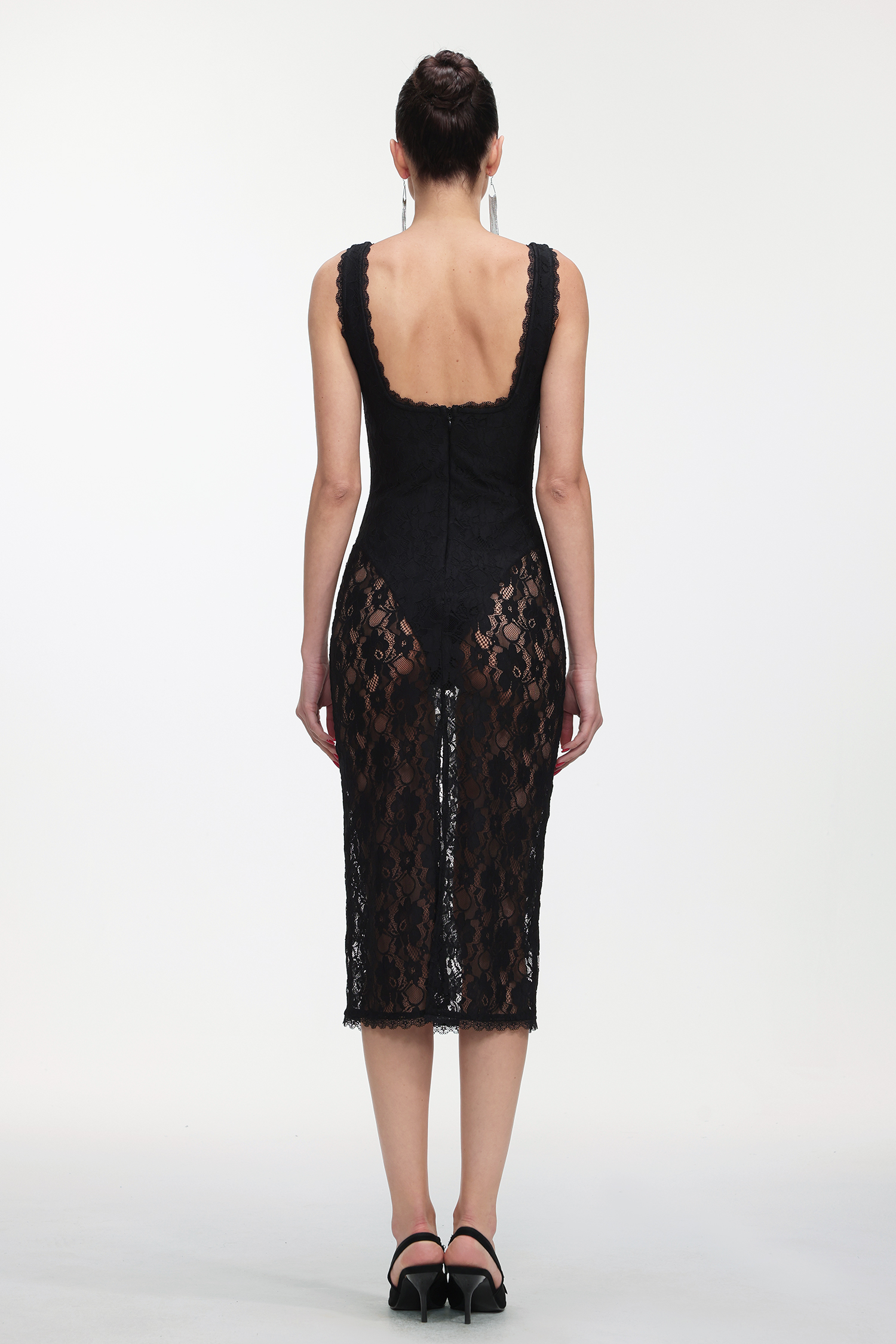 Lilya Sexy Contour Sleeveless Lace Bandage Jumpsuit