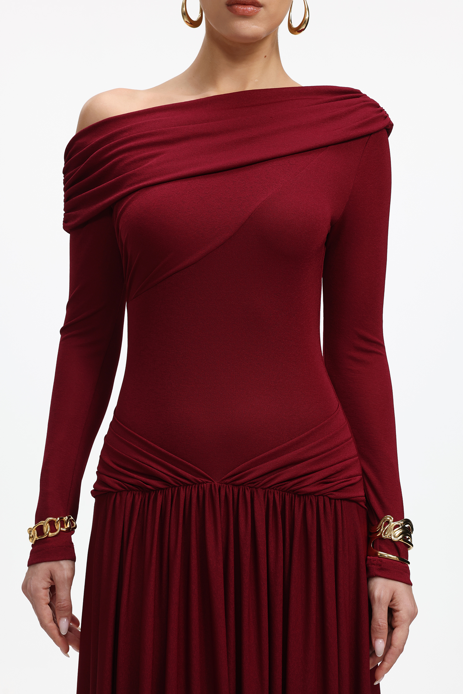 Lala Elegant Contour Off Shoulder Long Sleeve Ruched Knit Maxi Dress