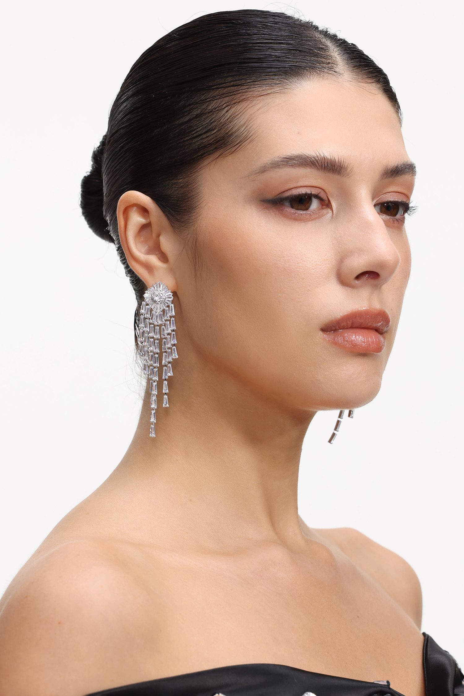 Dora circle Diamond Tassel  Earrings