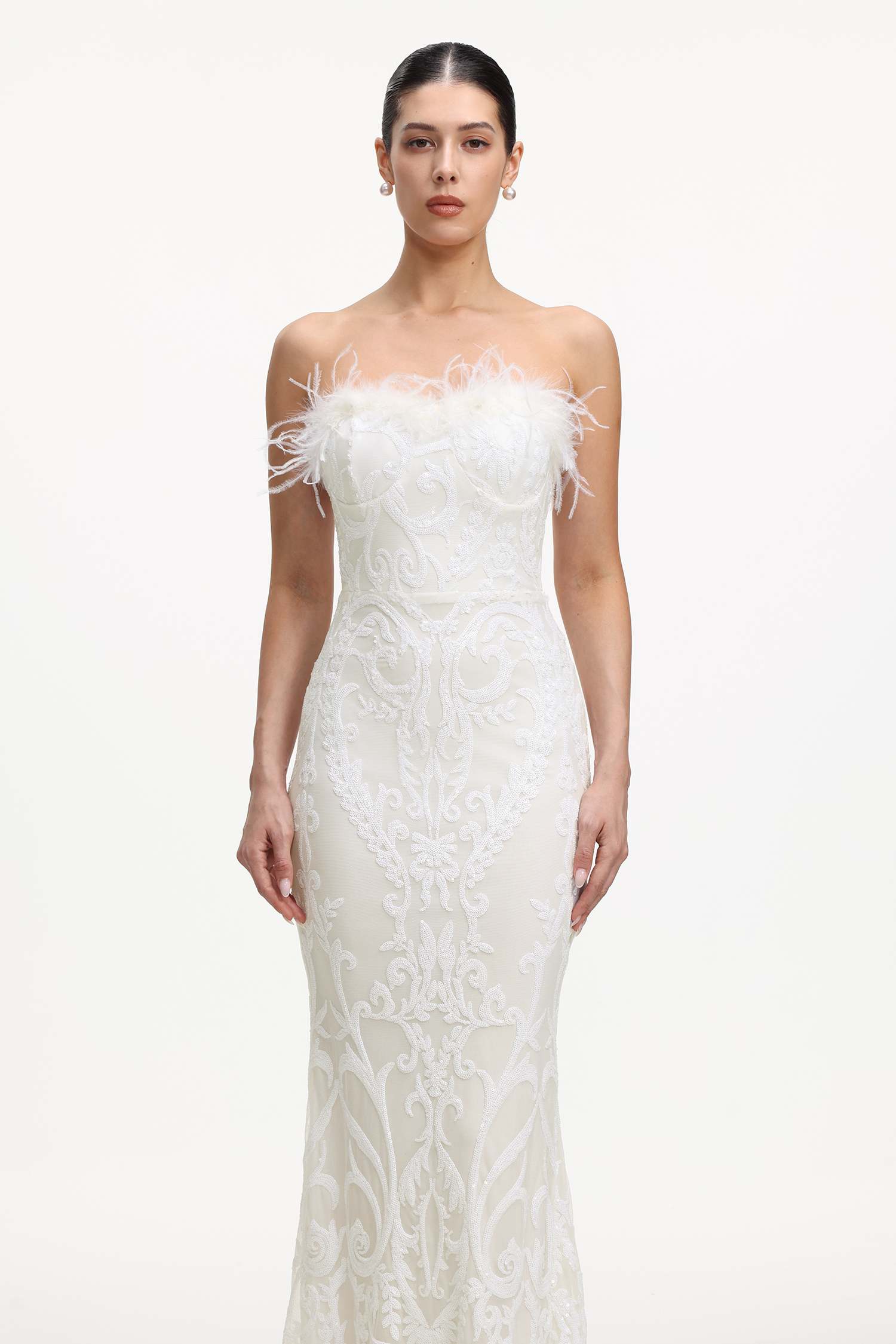 Millipin Chic Contour Strapless Feather Lace Maxi Dress