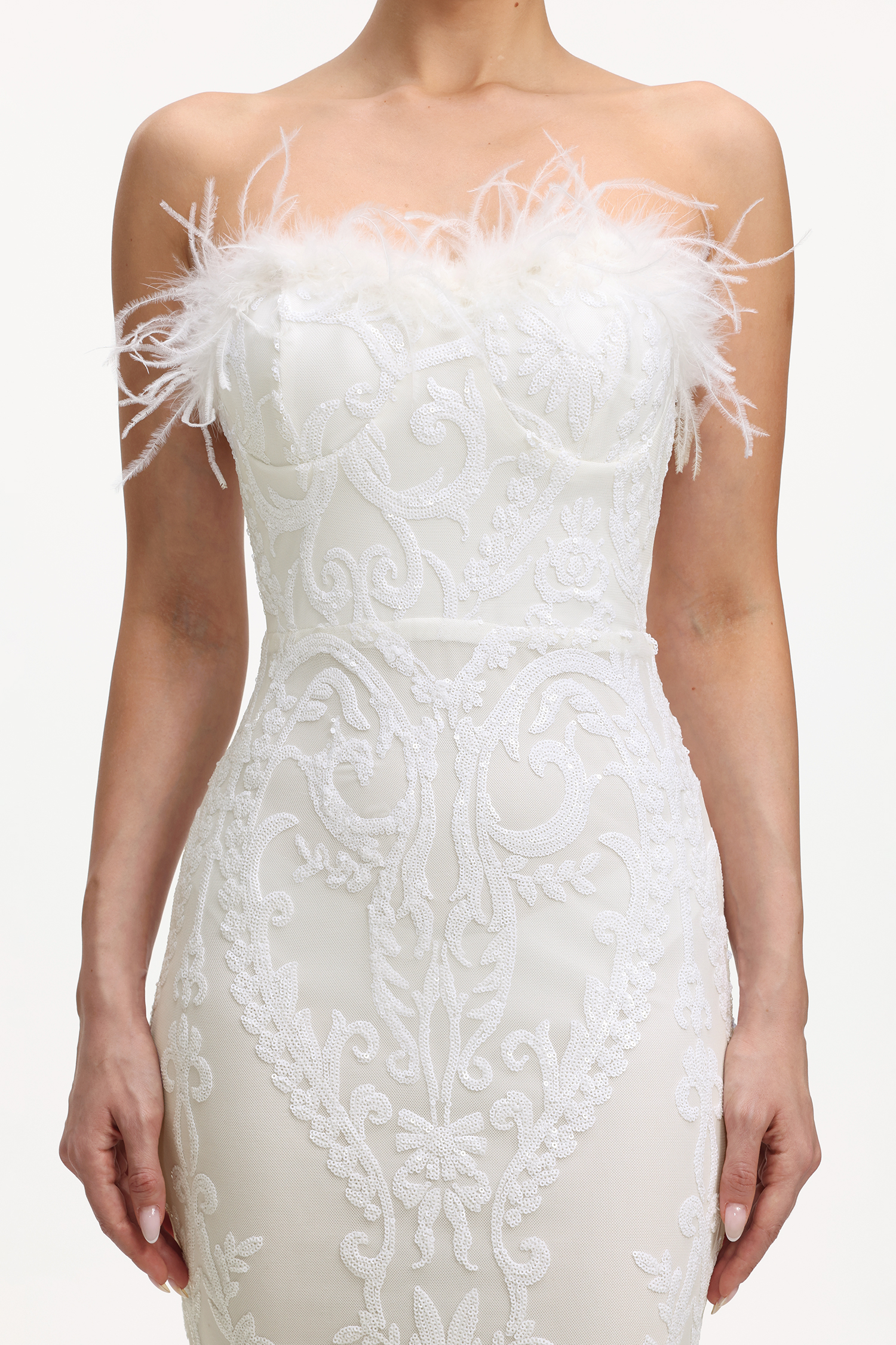 Millipin Chic Contour Strapless Feather Lace Maxi Dress