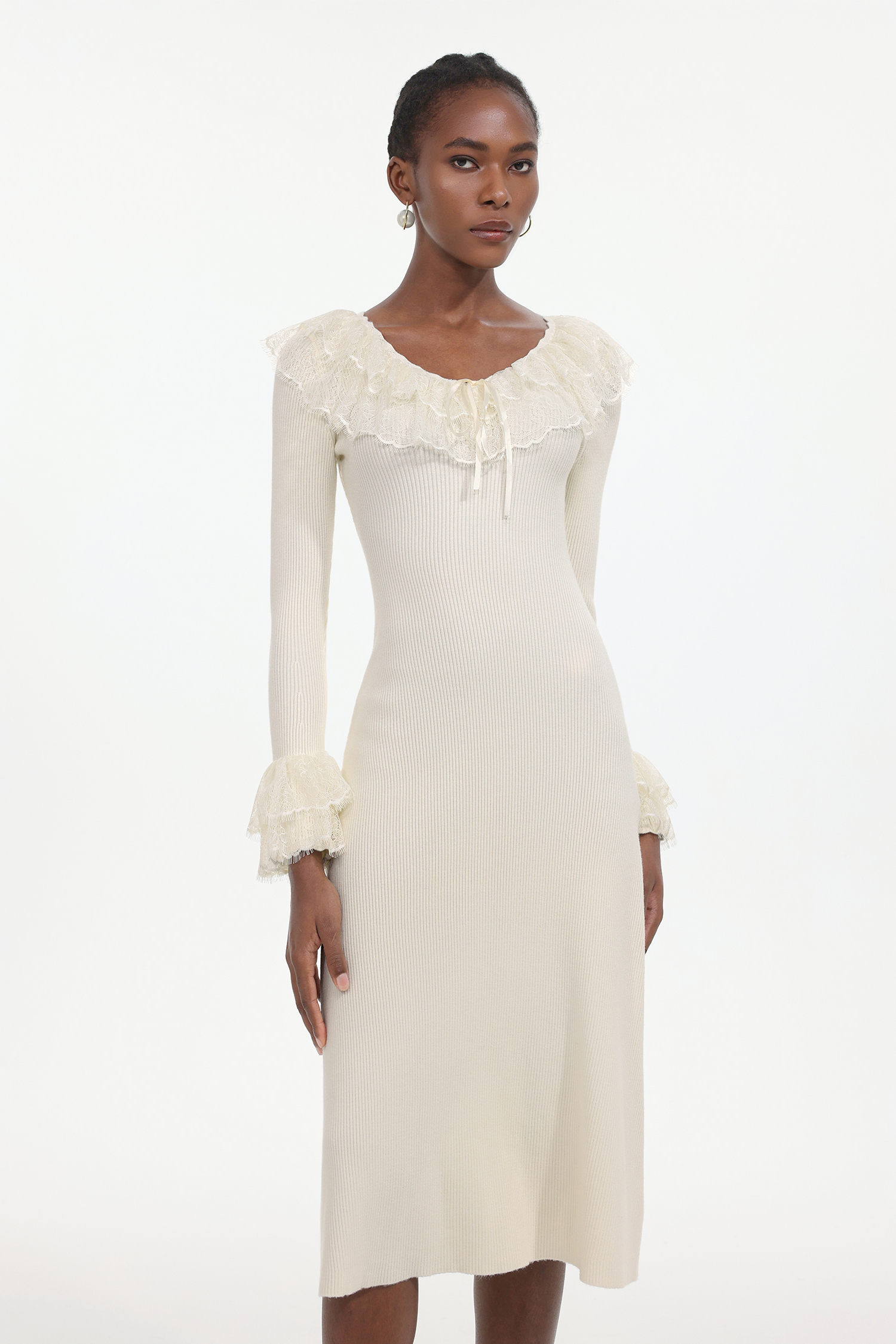 Darja Romantic Flowy Long Sleeve Lace Knit Midi Dress