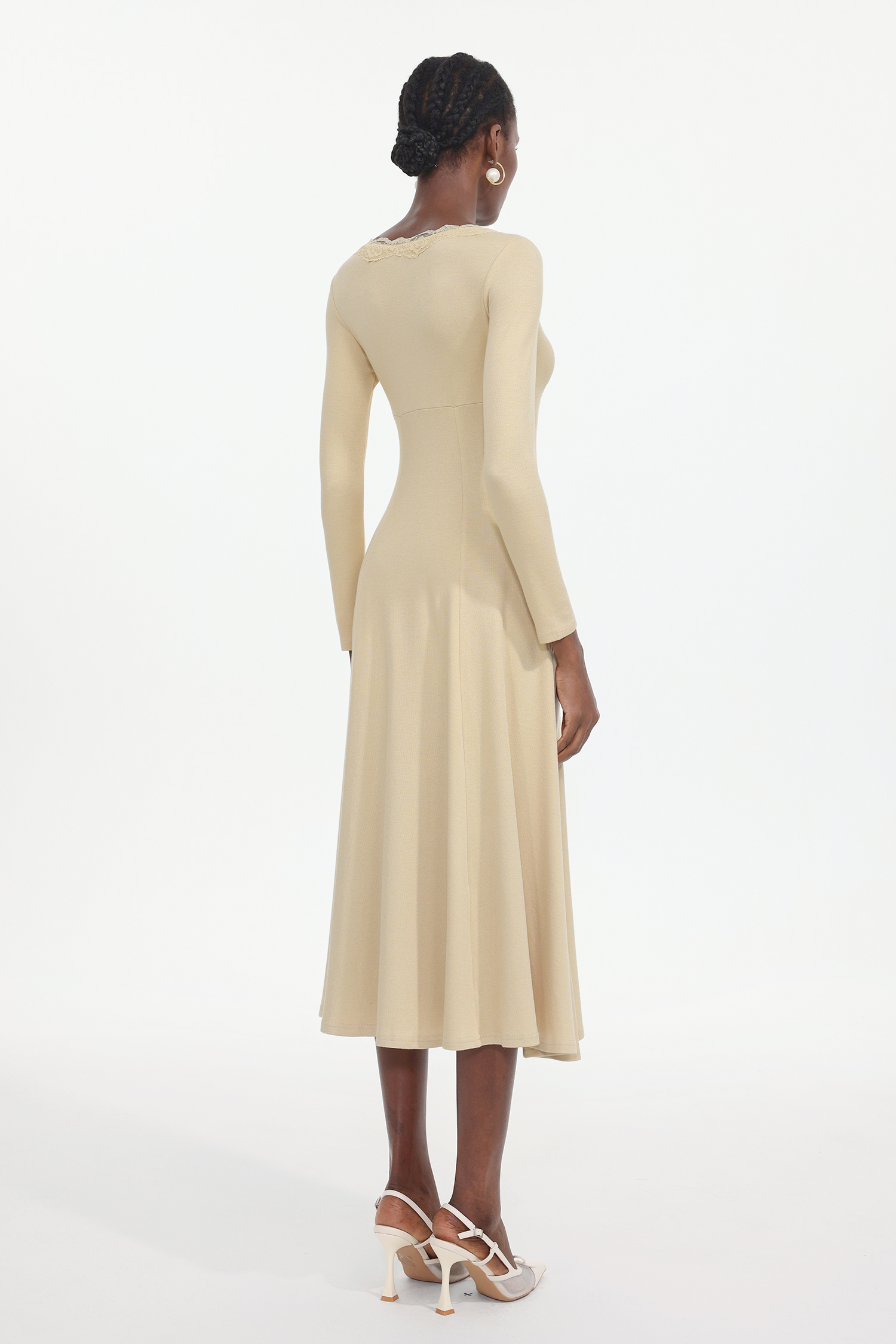 Winola Romantic Flowy Long Sleeve Bow Knit Maxi Dress