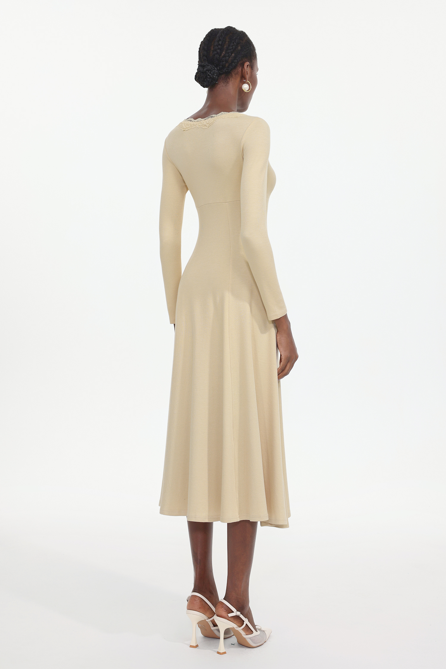 Winola Romantic Flowy Long Sleeve Bow Knit Maxi Dress