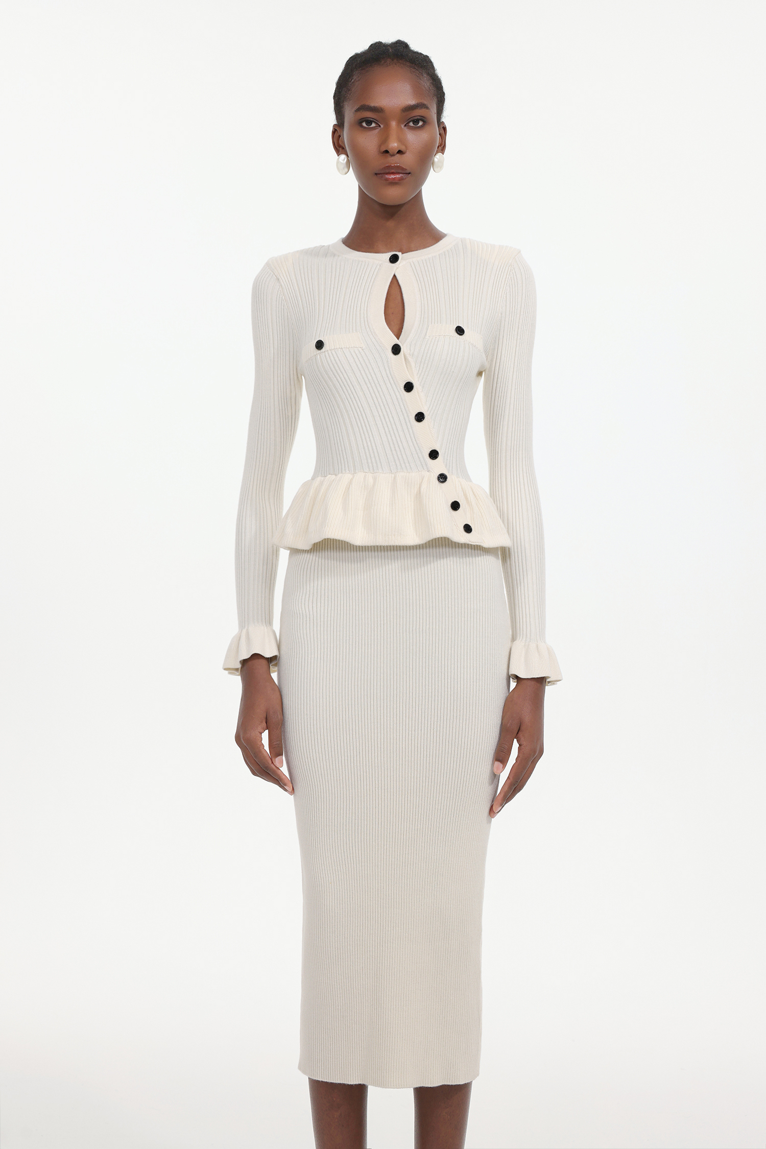 Ninon Elegant Contour Long Sleeve Knit Midi Dress