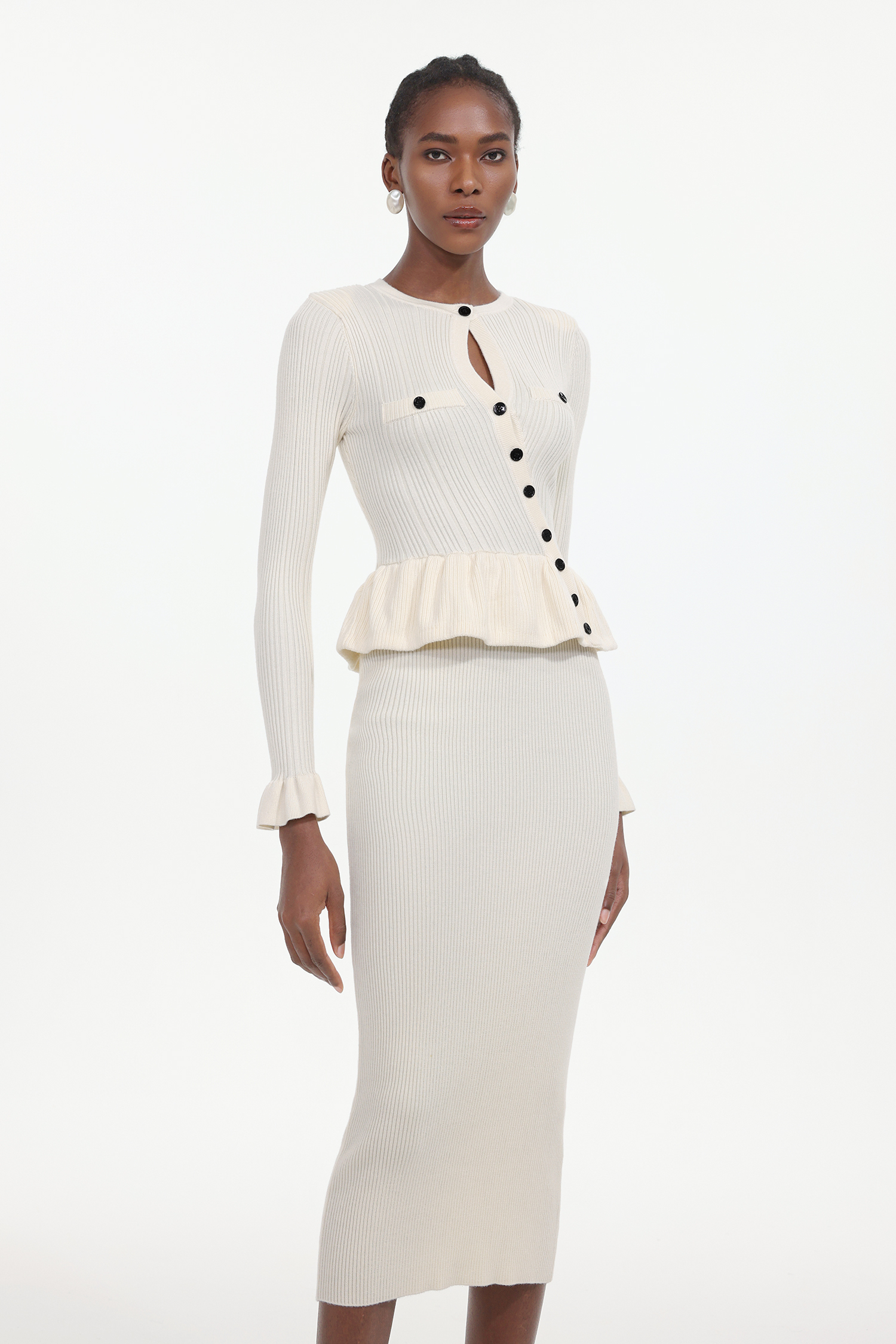 Ninon Elegant Contour Long Sleeve Knit Midi Dress