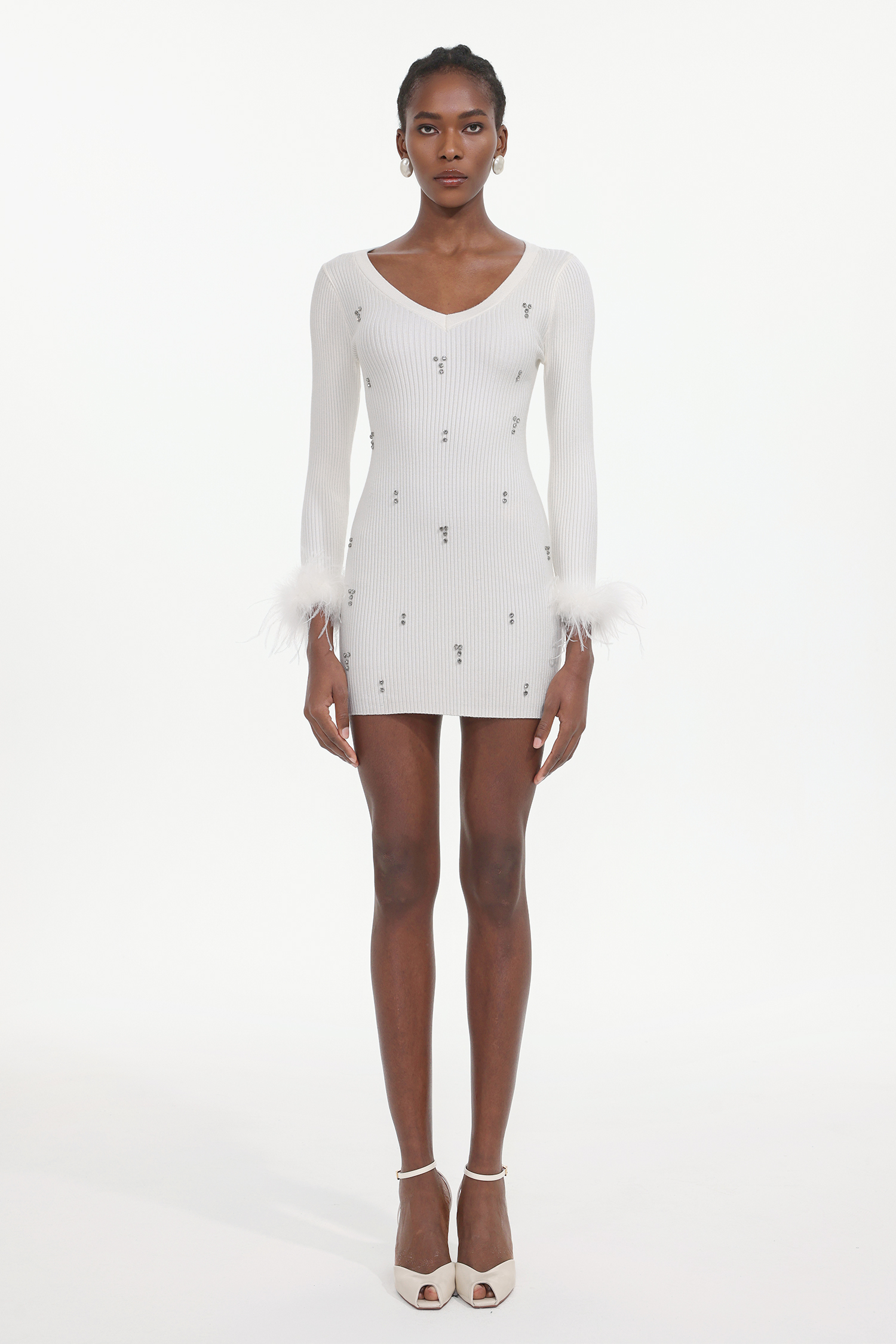 Moua Elegant Contour Long Sleeve Rhinestone Feather Knit White Mini Dress