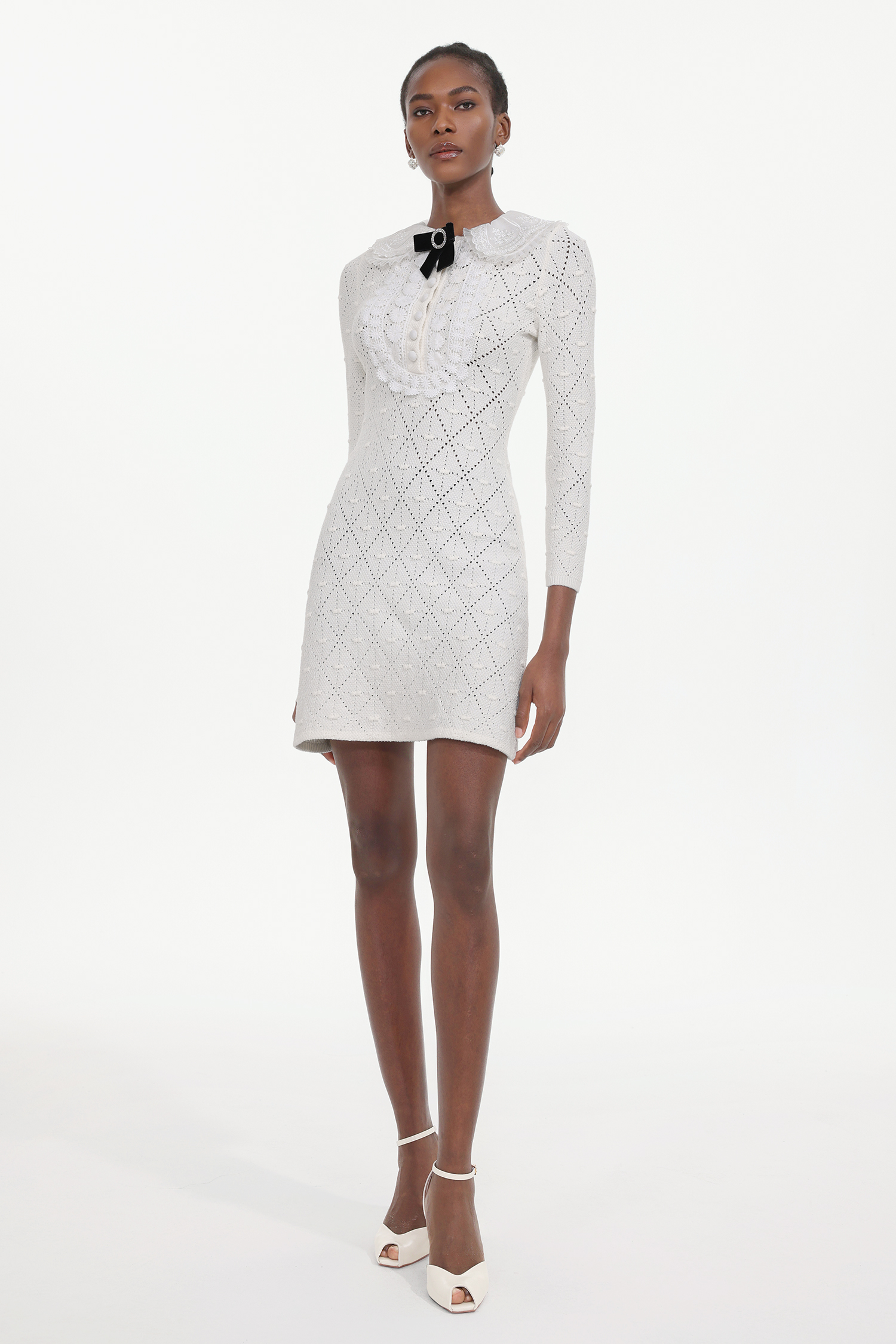 Ueza Chic Contour Long Sleeve Bow Knit Mini Dress