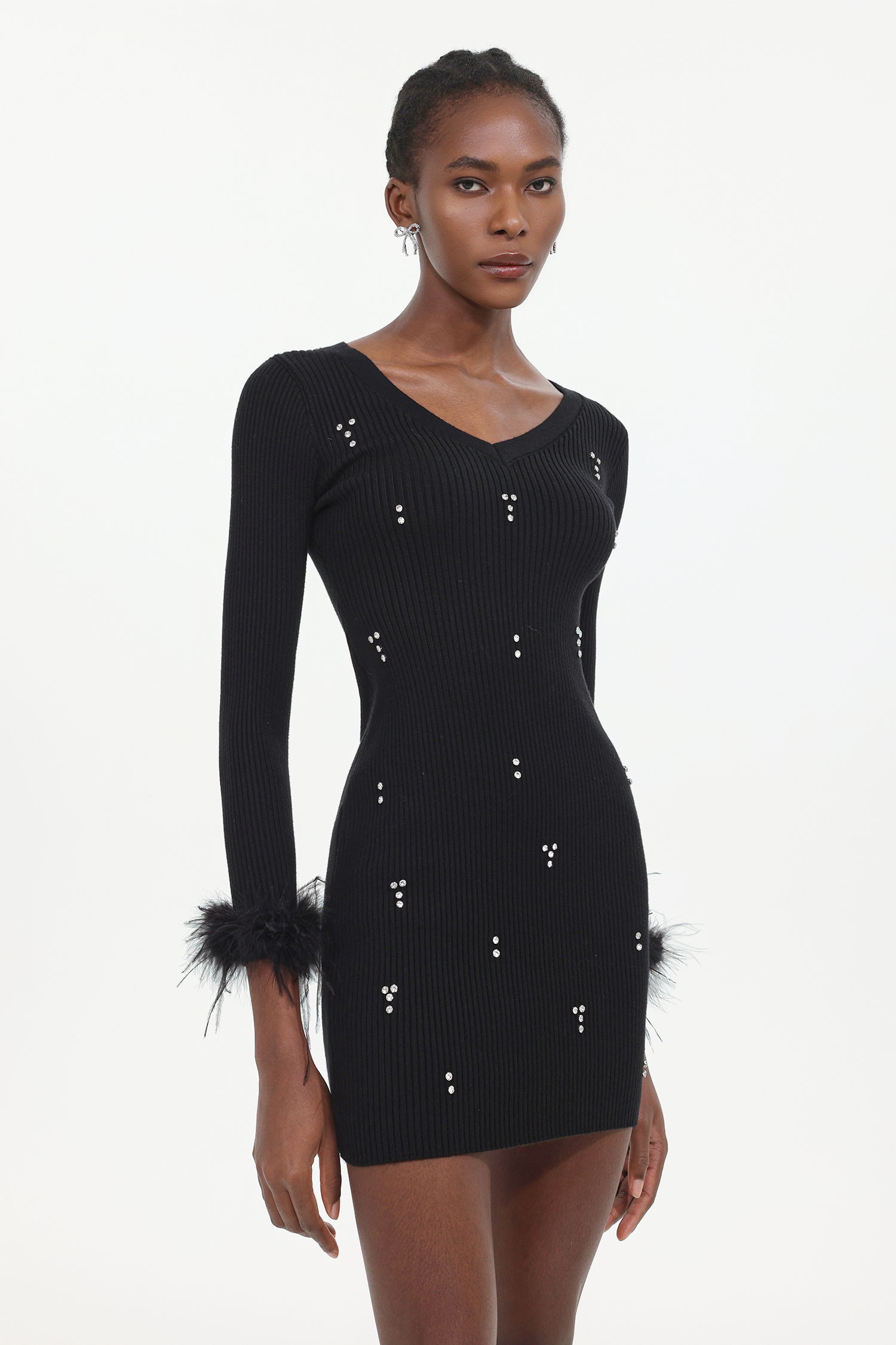 Moua Elegant Contour  Long Sleeve Rhinestone Feather Knit Black Mini Dress