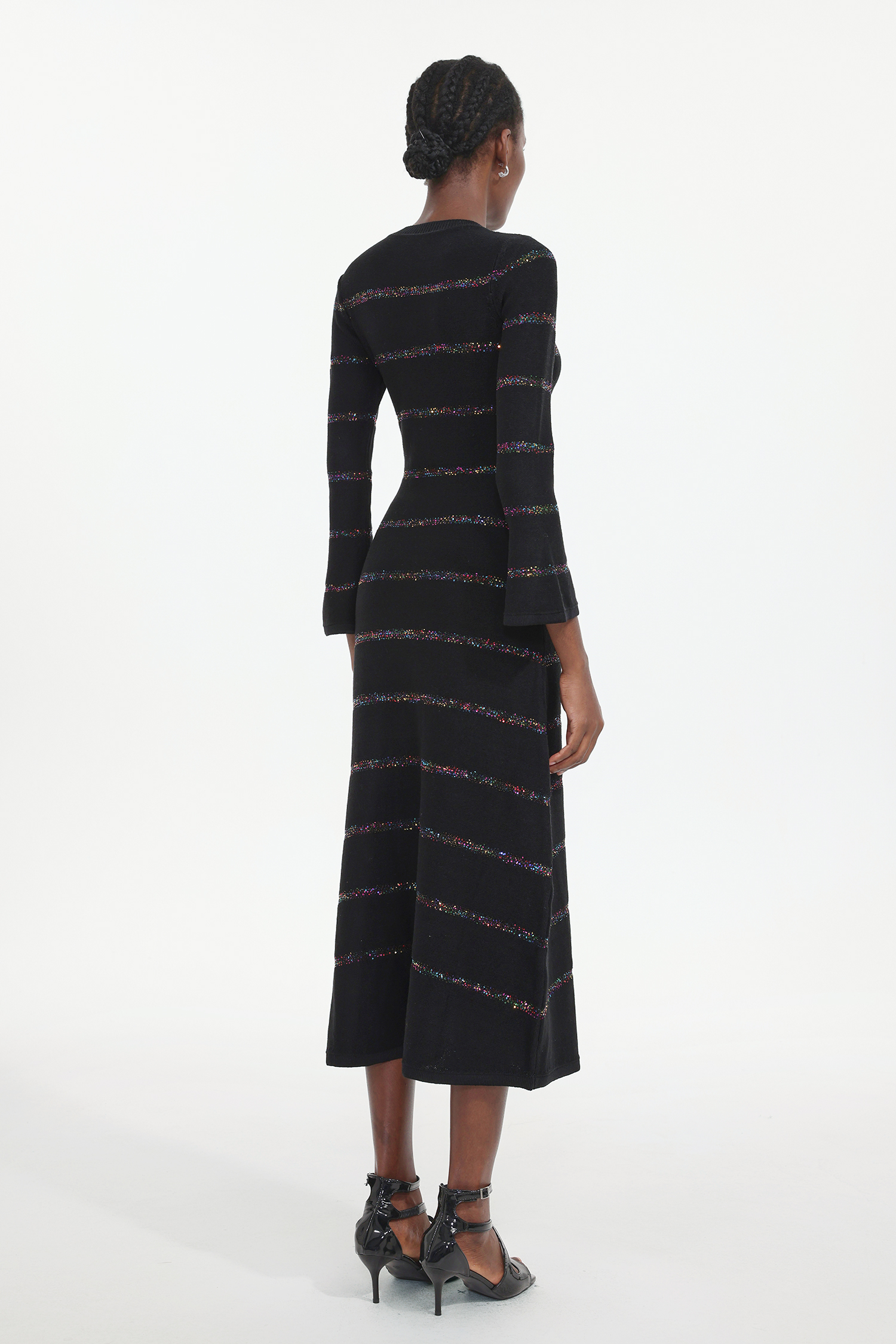 Jikisy Elegant Embellished Round Neck Long Sleeve Knit Maxi Dress