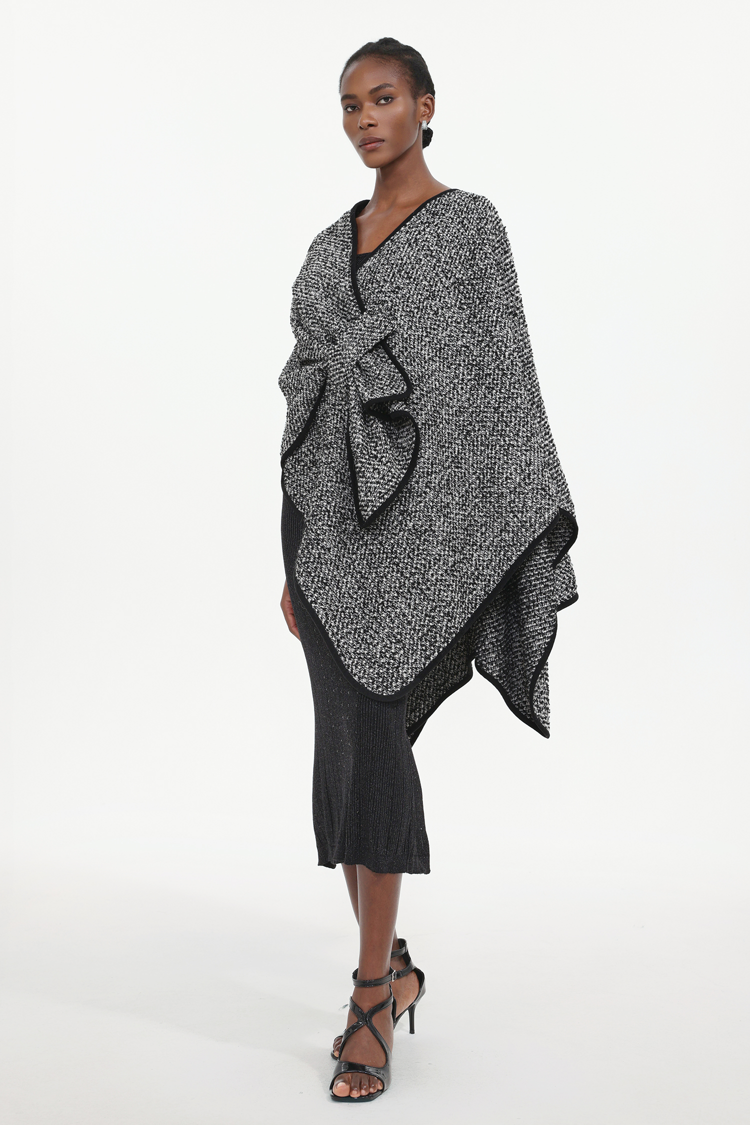 Erele Classic Flowy Knit Asymmetric Cape