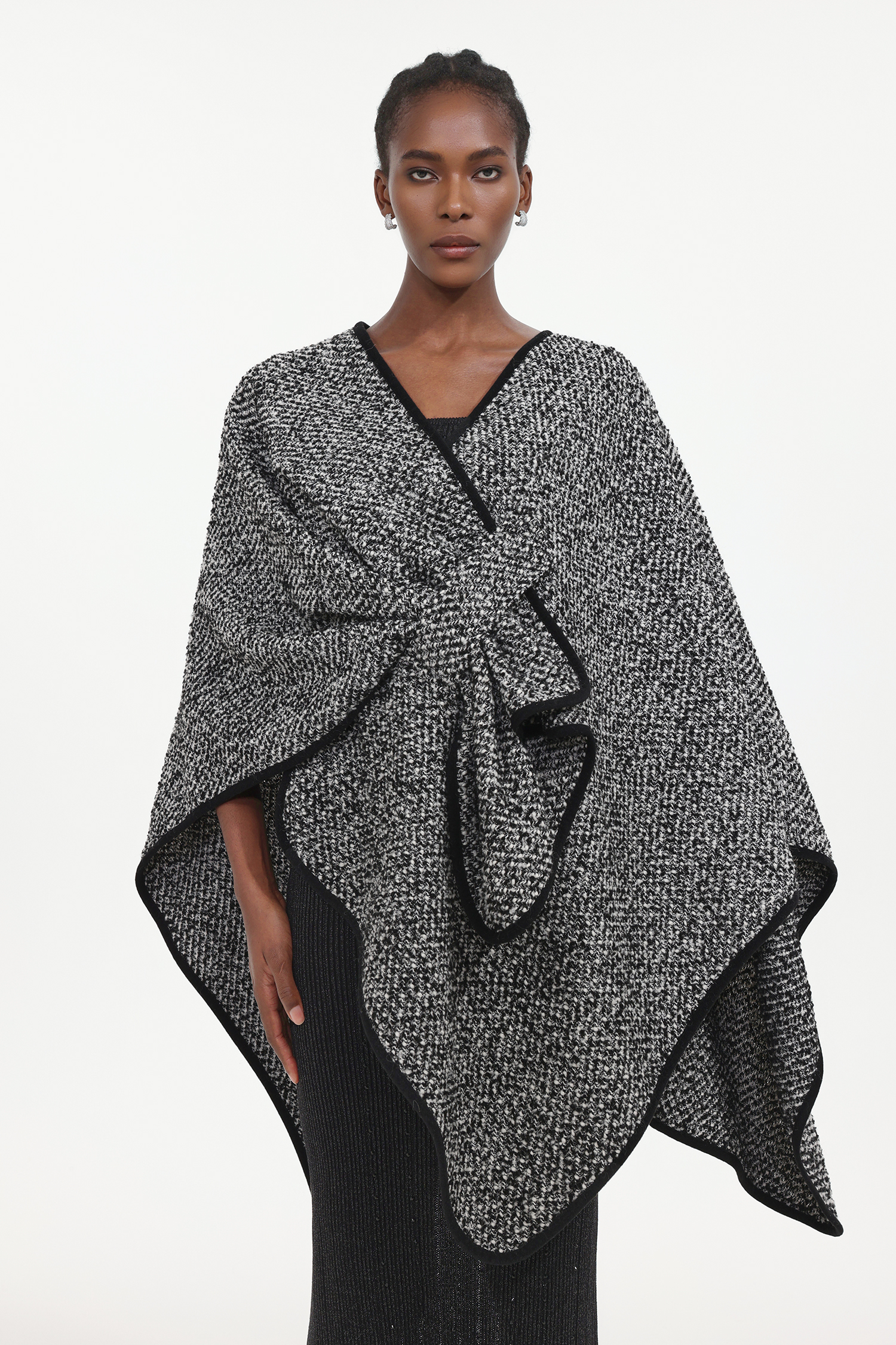 Erele Classic Flowy Knit Asymmetric Cape