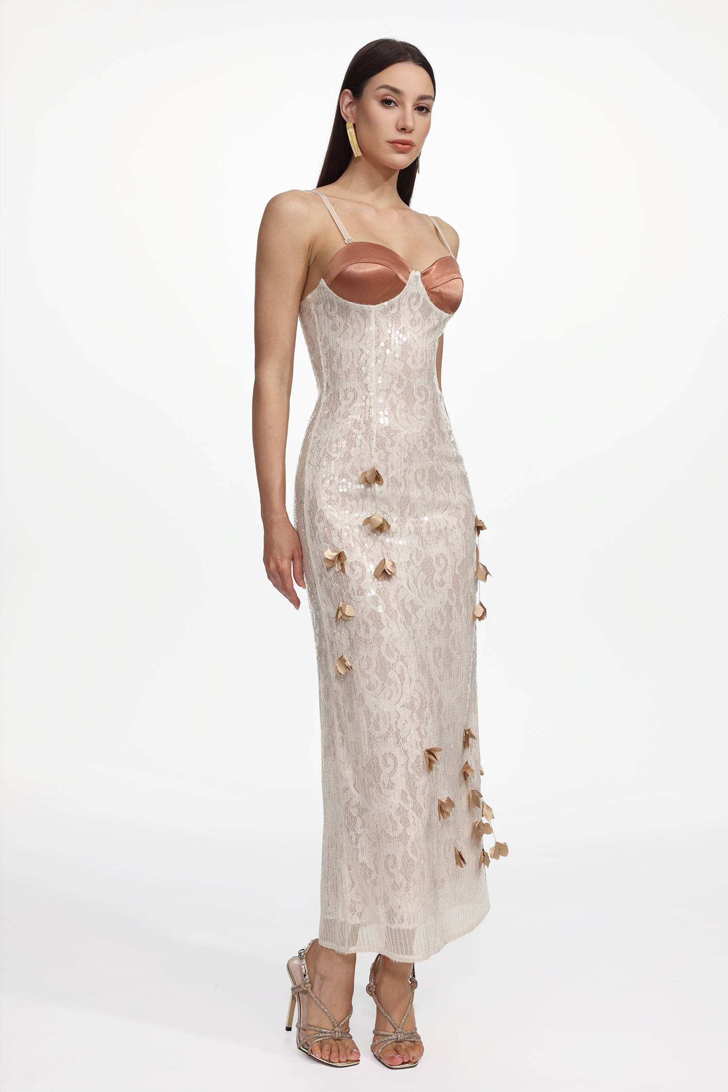 Vole Elegant Embellished Sleeveless Petal Sequin Lace Knit Maxi Dress