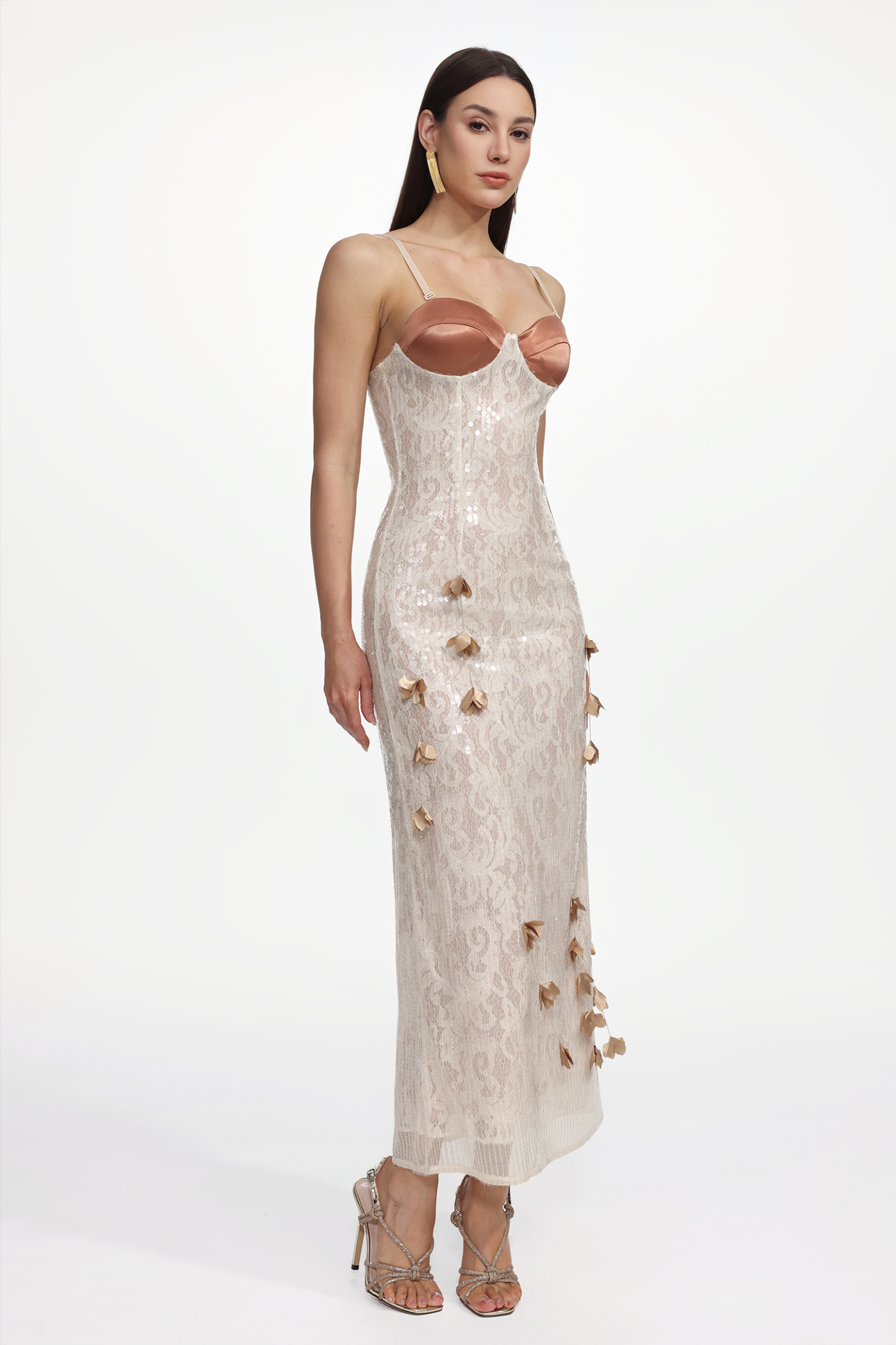 Vole Elegant Embellished Sleeveless Petal Sequin Lace Knit Maxi Dress