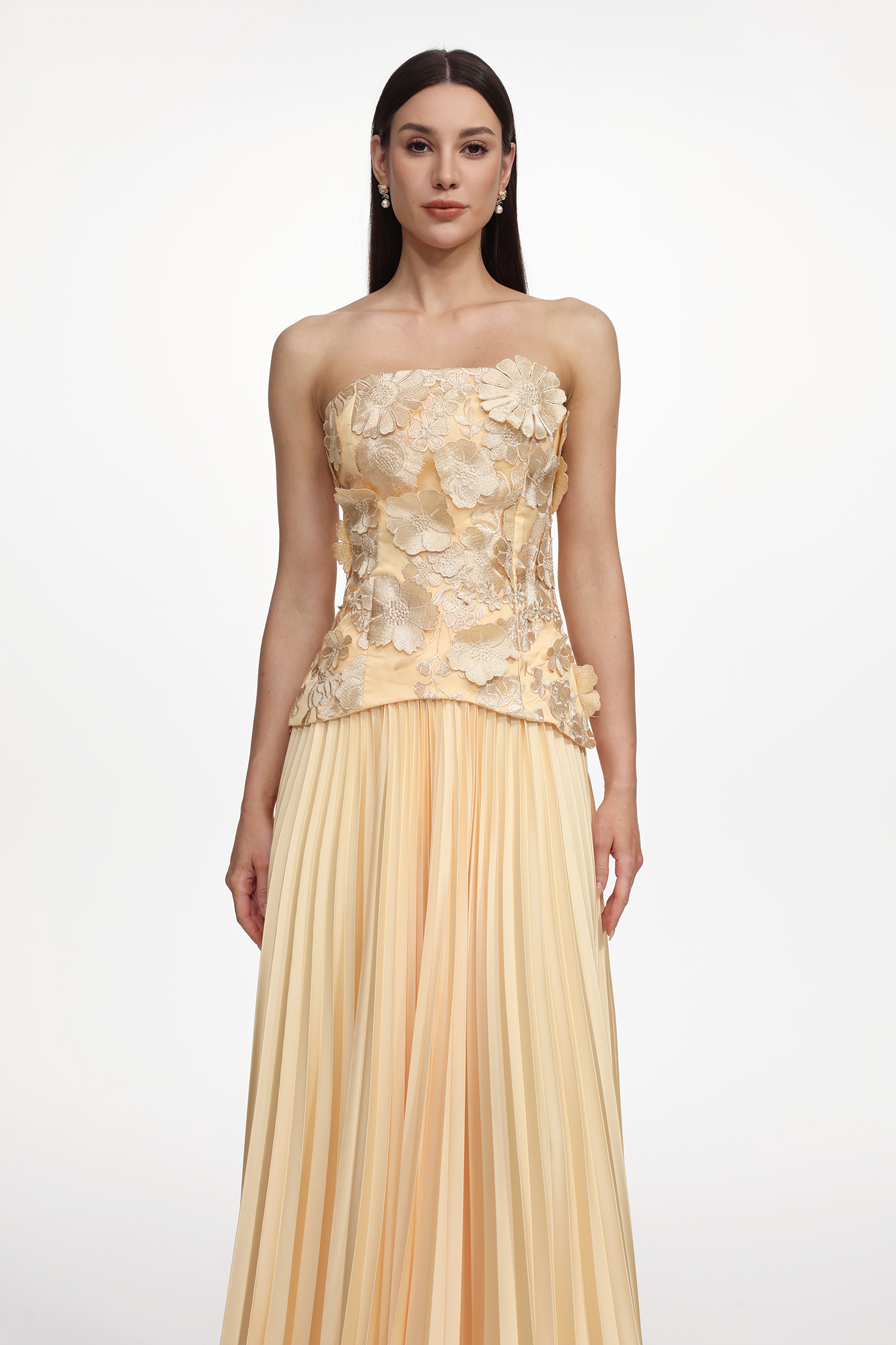 Shardae Romantic Tailored Strapless Pleated Floral Maxi Dress