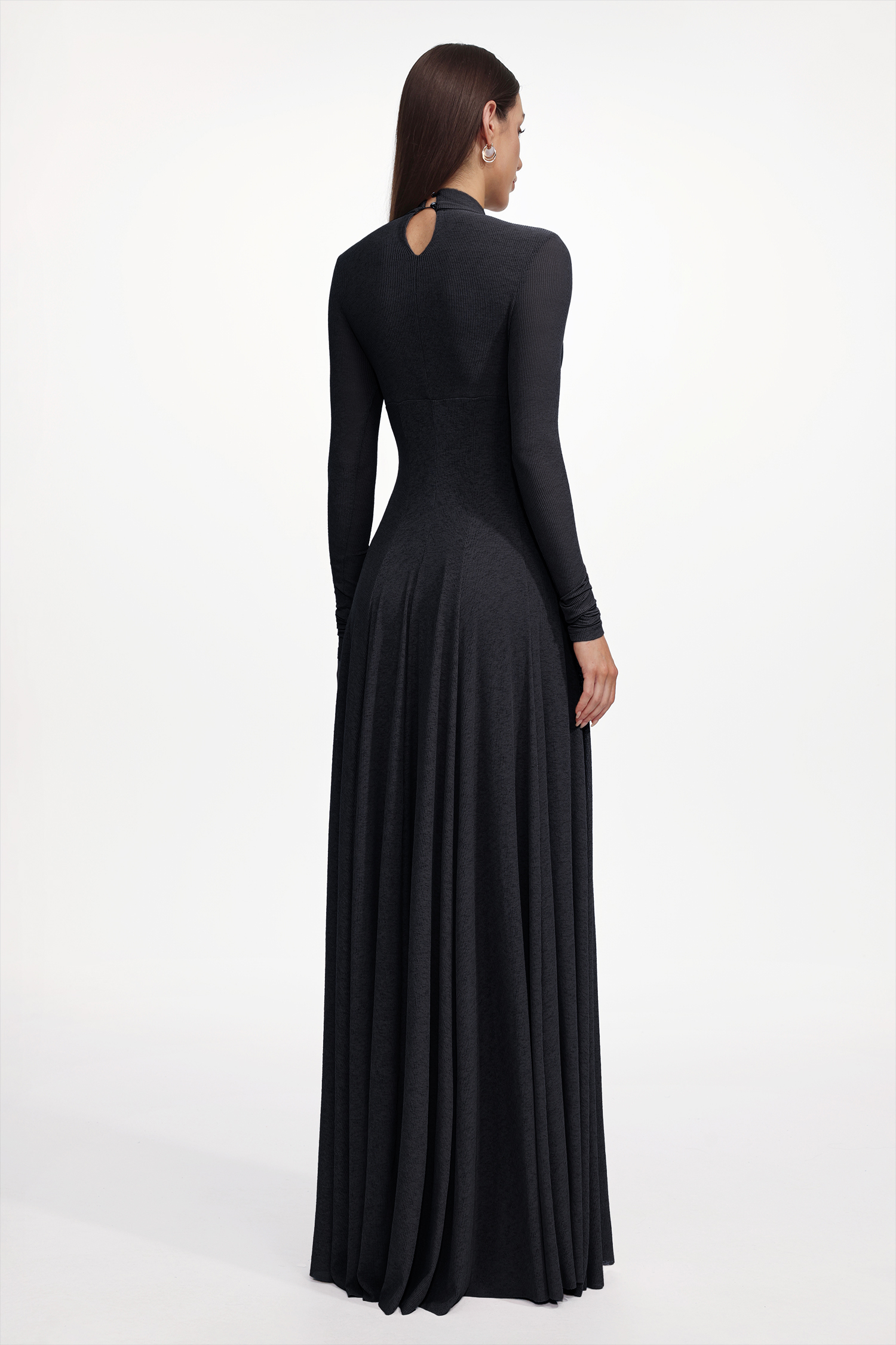 Dekia Elegant Contour Long Sleeve Twist Knit Black Maxi Dress
