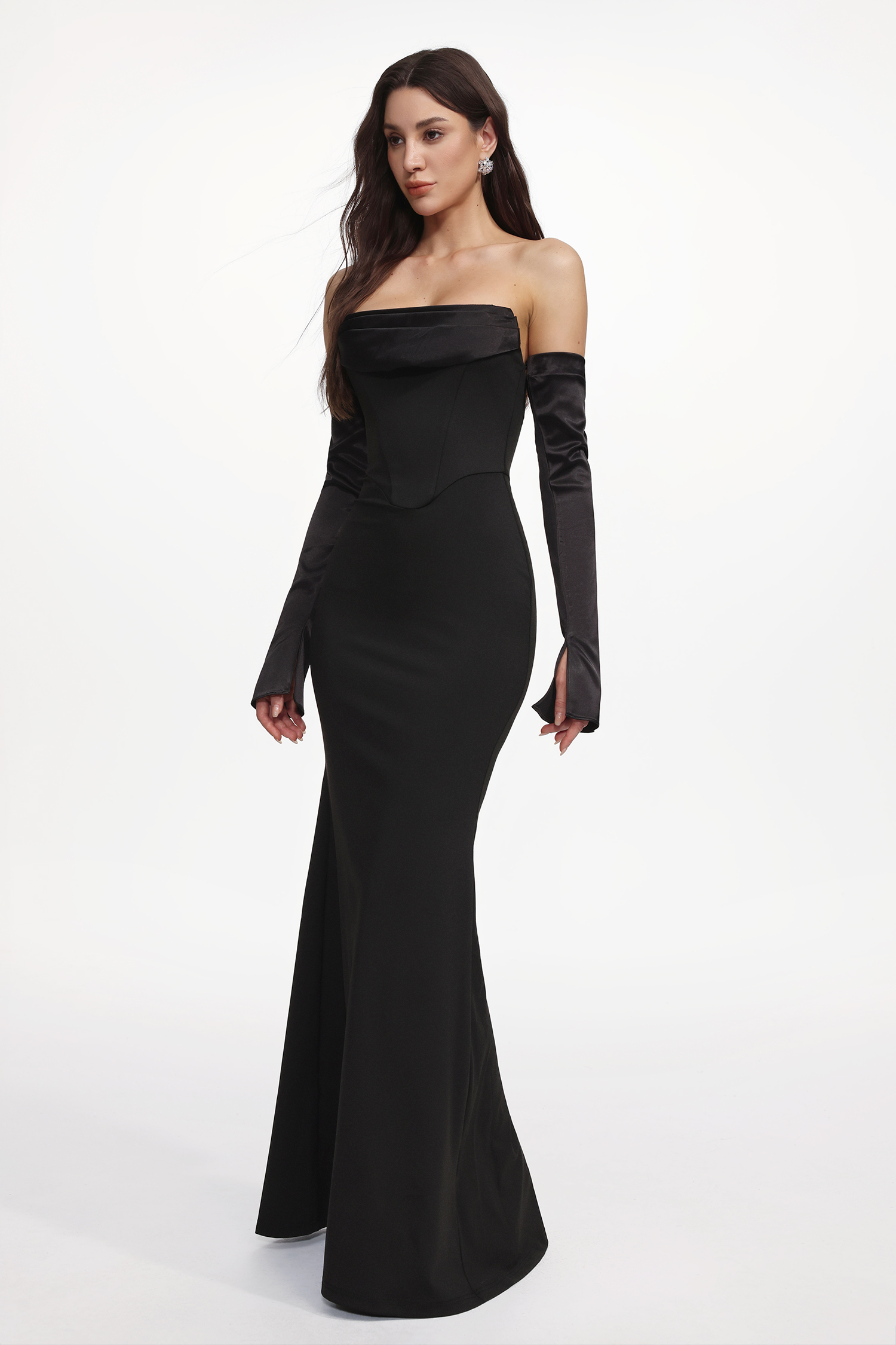 Lalila Elegant Cinched Waist Long Sleeve Pleated Maxi Dress