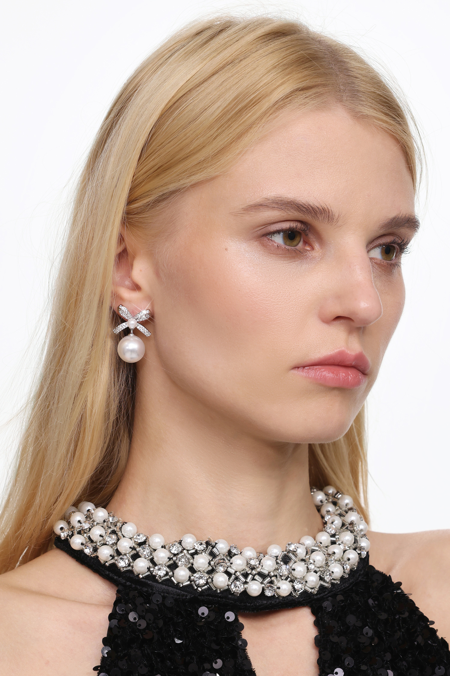 Yogi Bow Pearl Earrings