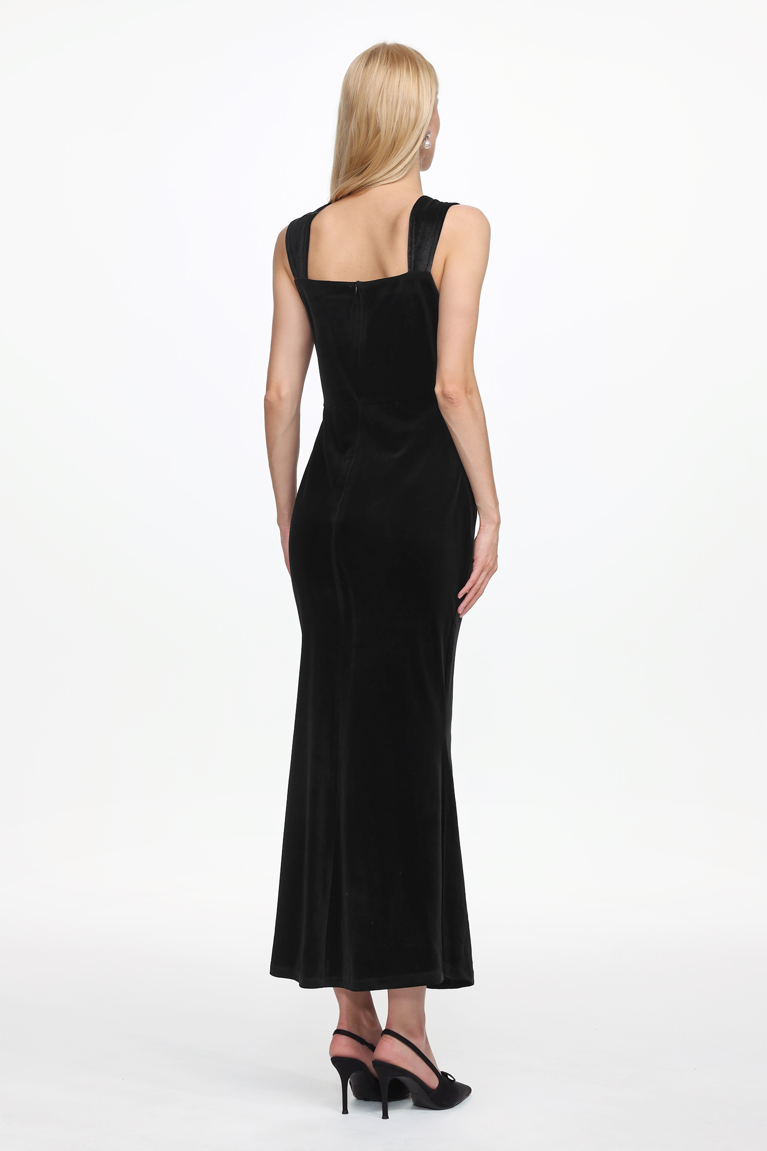 Iresa Elegant Contour Sleeveless Pearl Rhinestone Velvet Maxi Dress