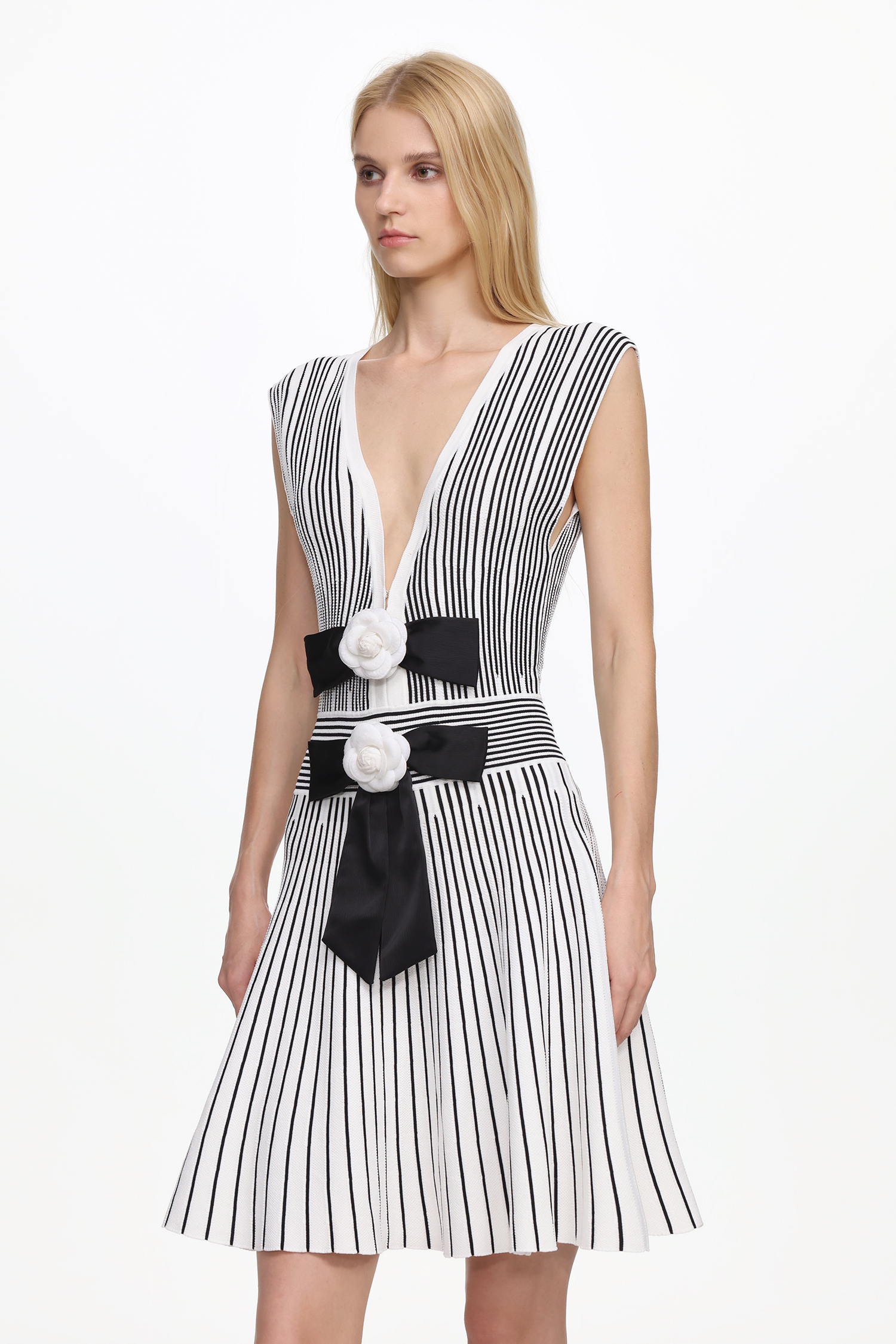 Romantic Contour Sleeveless Deep V Floral Stripe Knit Mini Dress