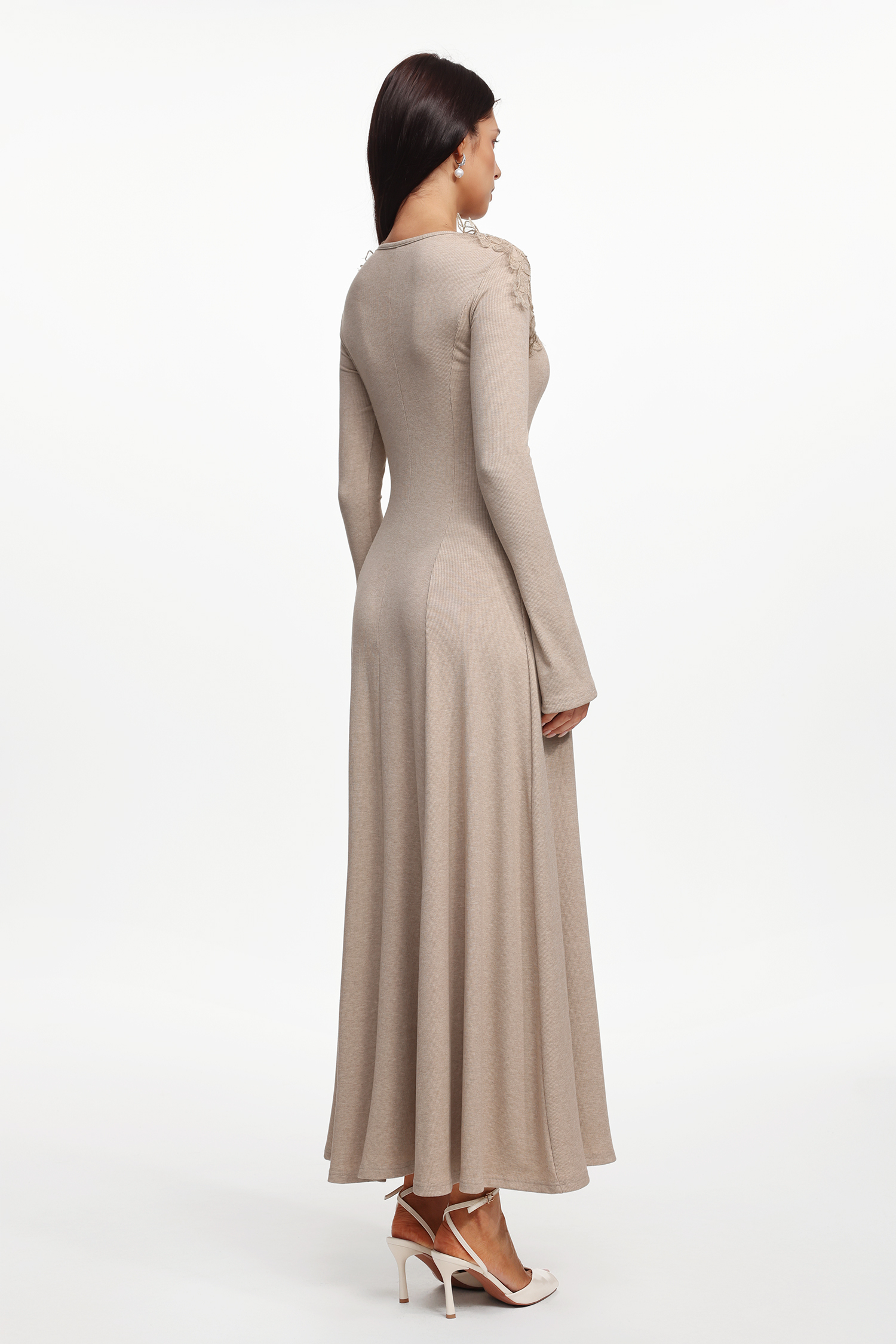 Nivia Vintage Contour Off Shoulder Long Sleeve Floral Knit Maxi Dress