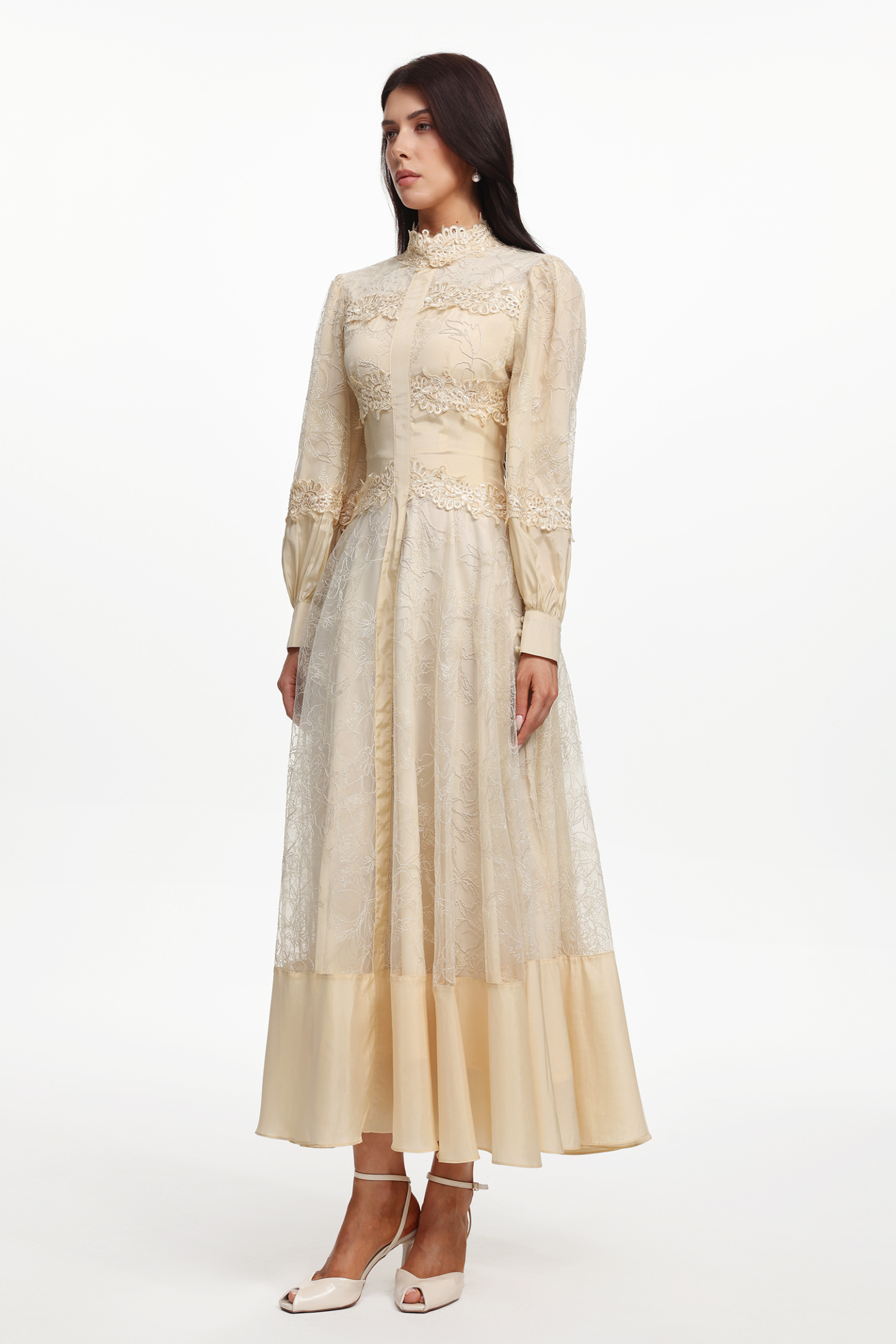 Toto Resort Flowy Long Sleeve Lace Floral Woven Maxi Dress