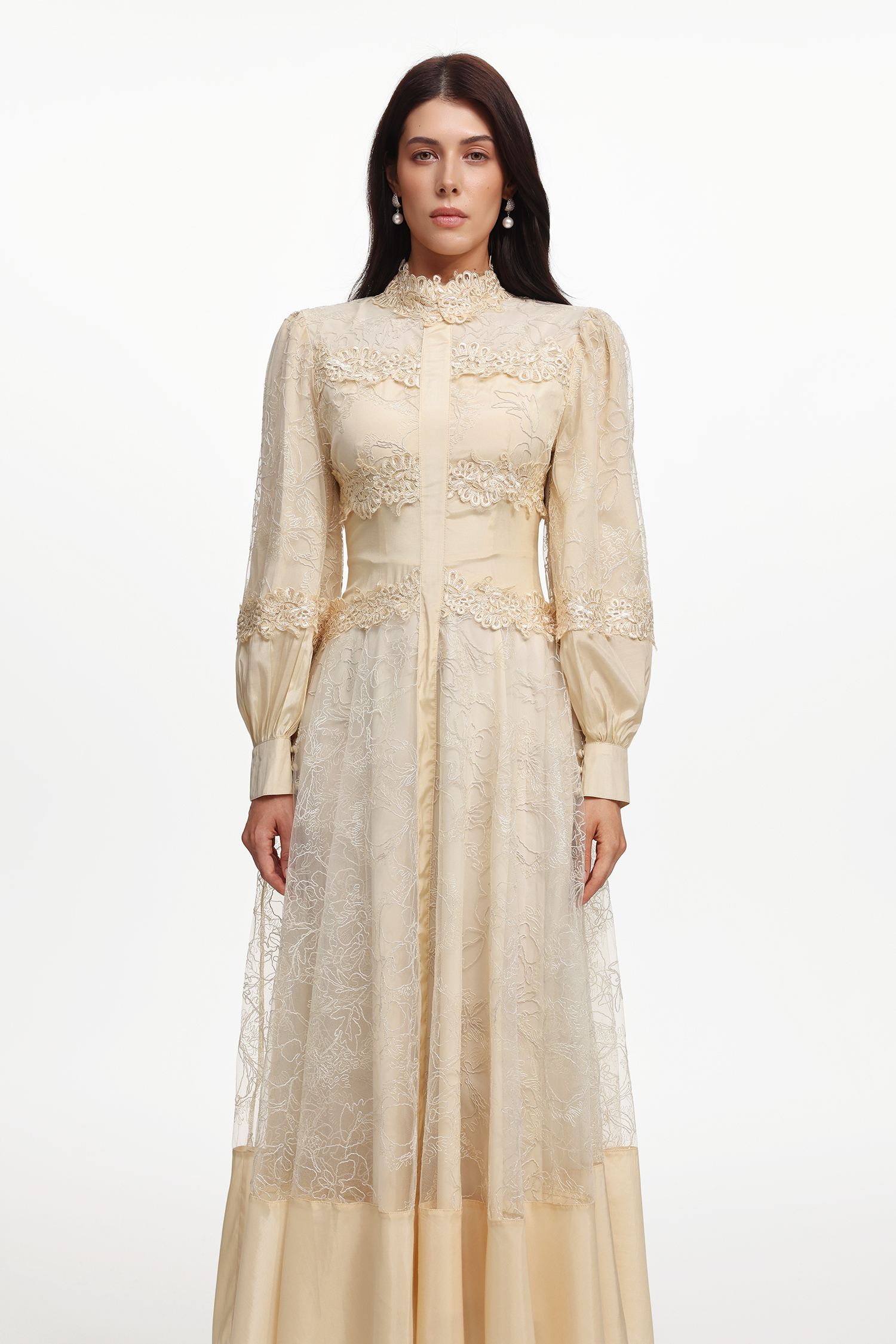 Toto Resort Flowy Long Sleeve Lace Floral Woven Maxi Dress