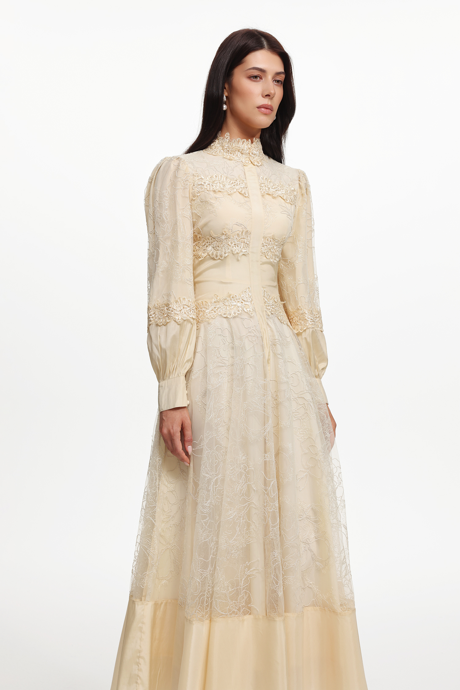 Toto Resort Flowy Long Sleeve Lace Floral Woven Maxi Dress